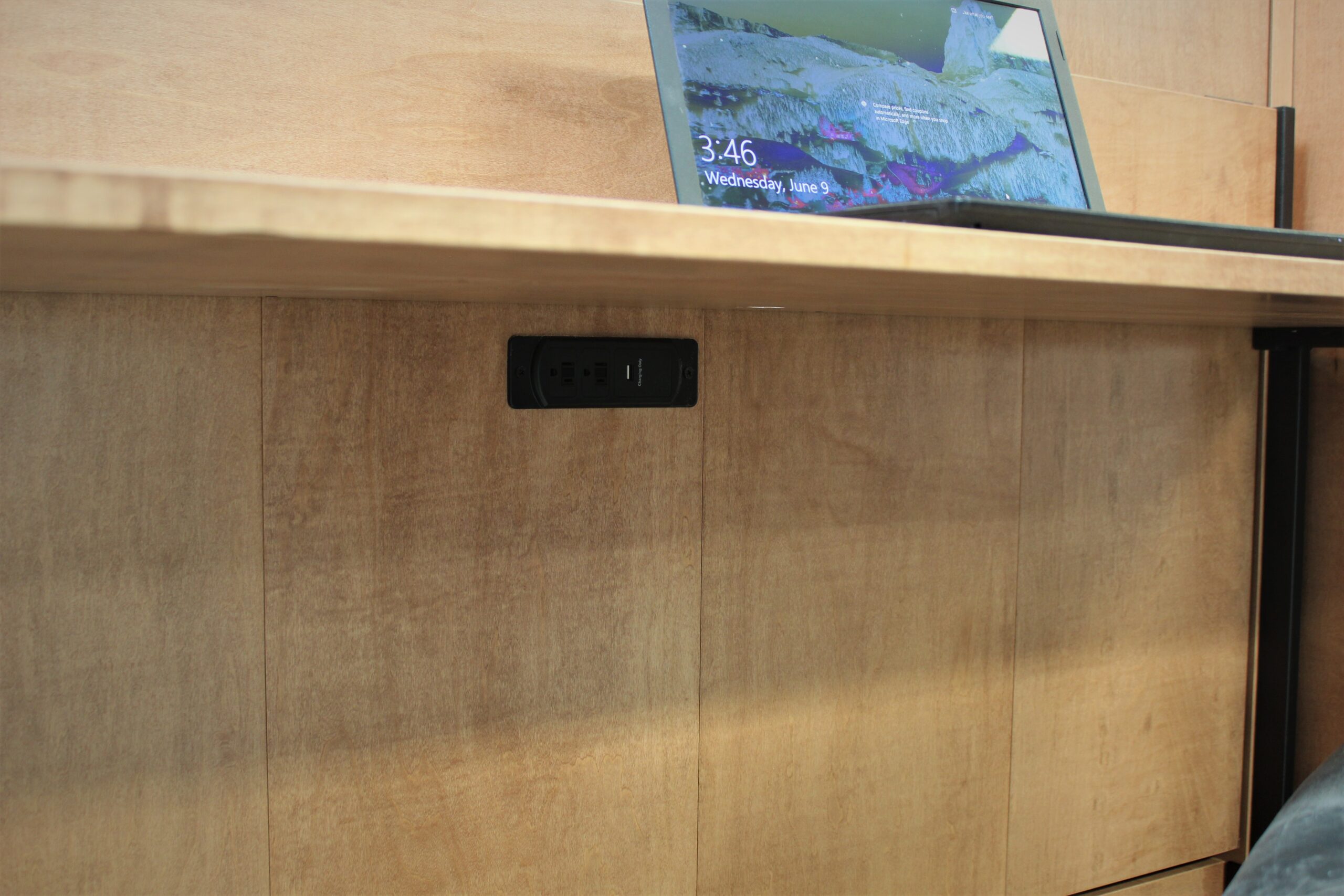 121-0621b under desk charging station.