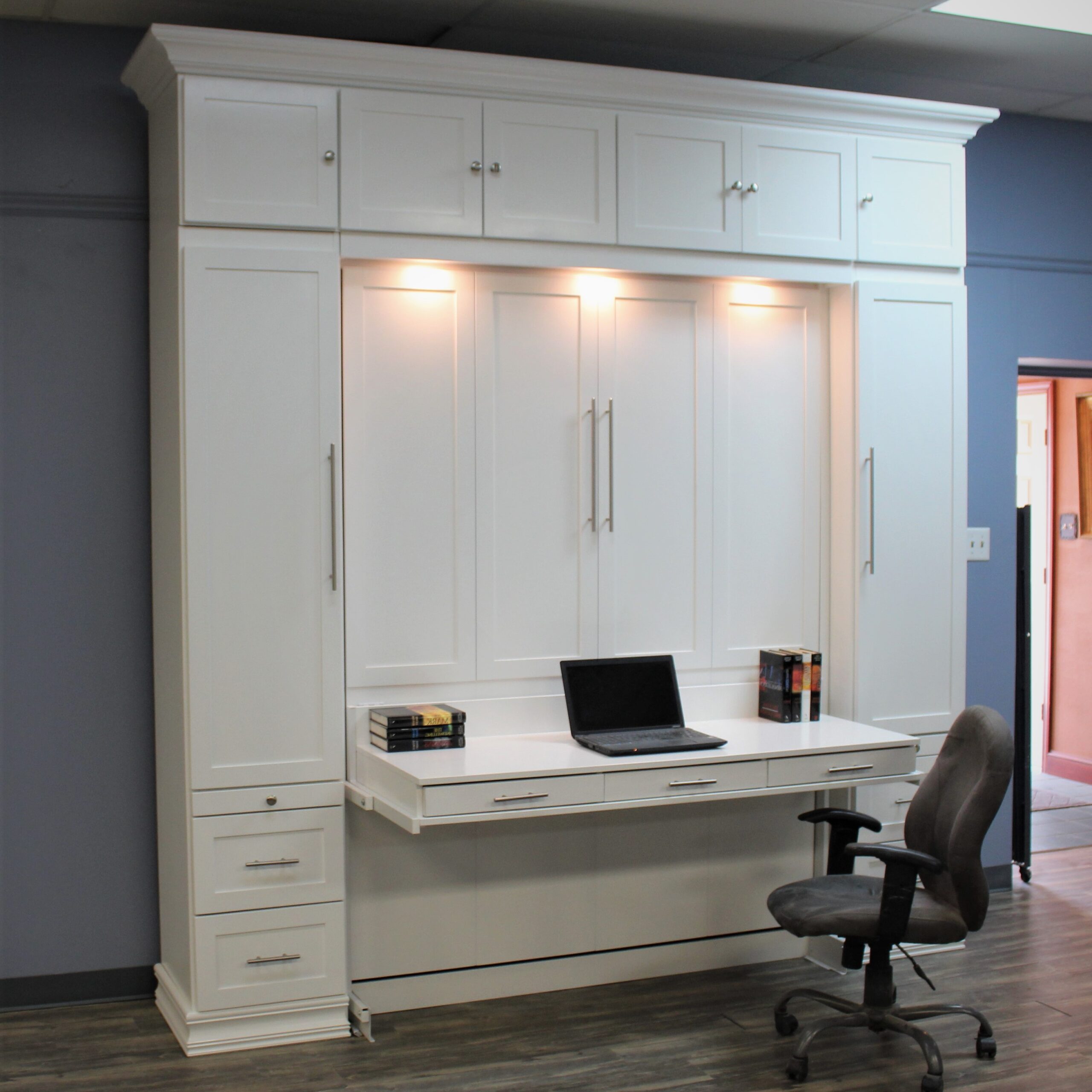 123-0525g side view closed