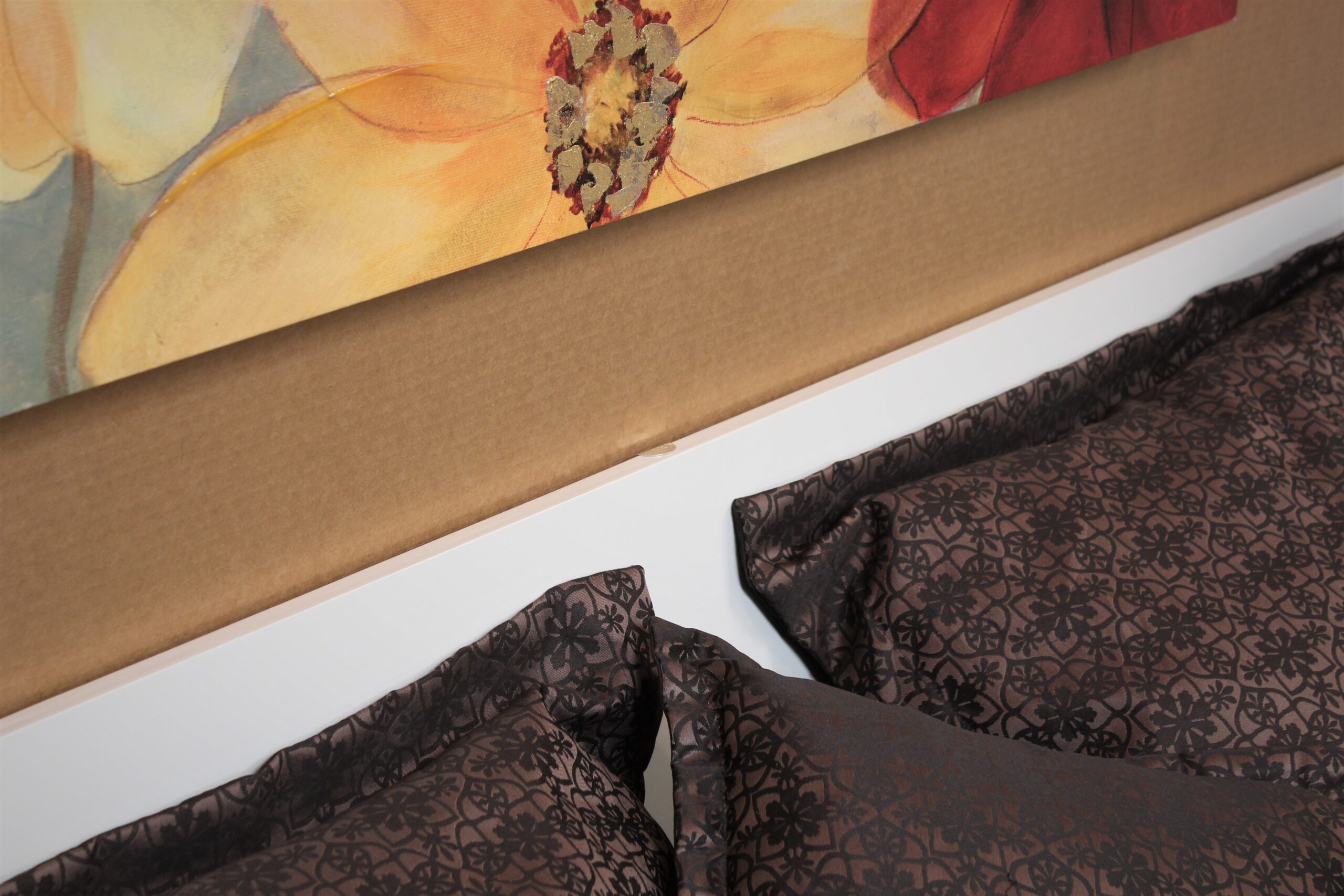 SW Crushed Ice Templeton Touch Plate on Headboard