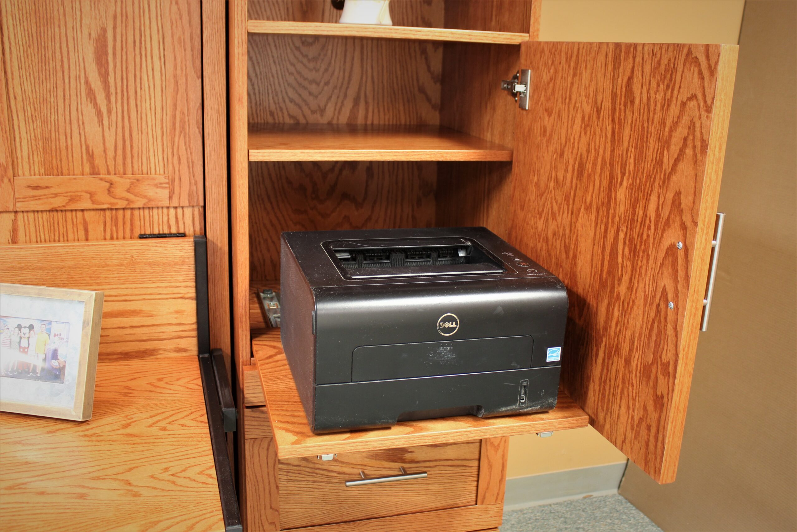 Gunstock Templeton Murphy Bed Printer Pullout in Mid Door Section