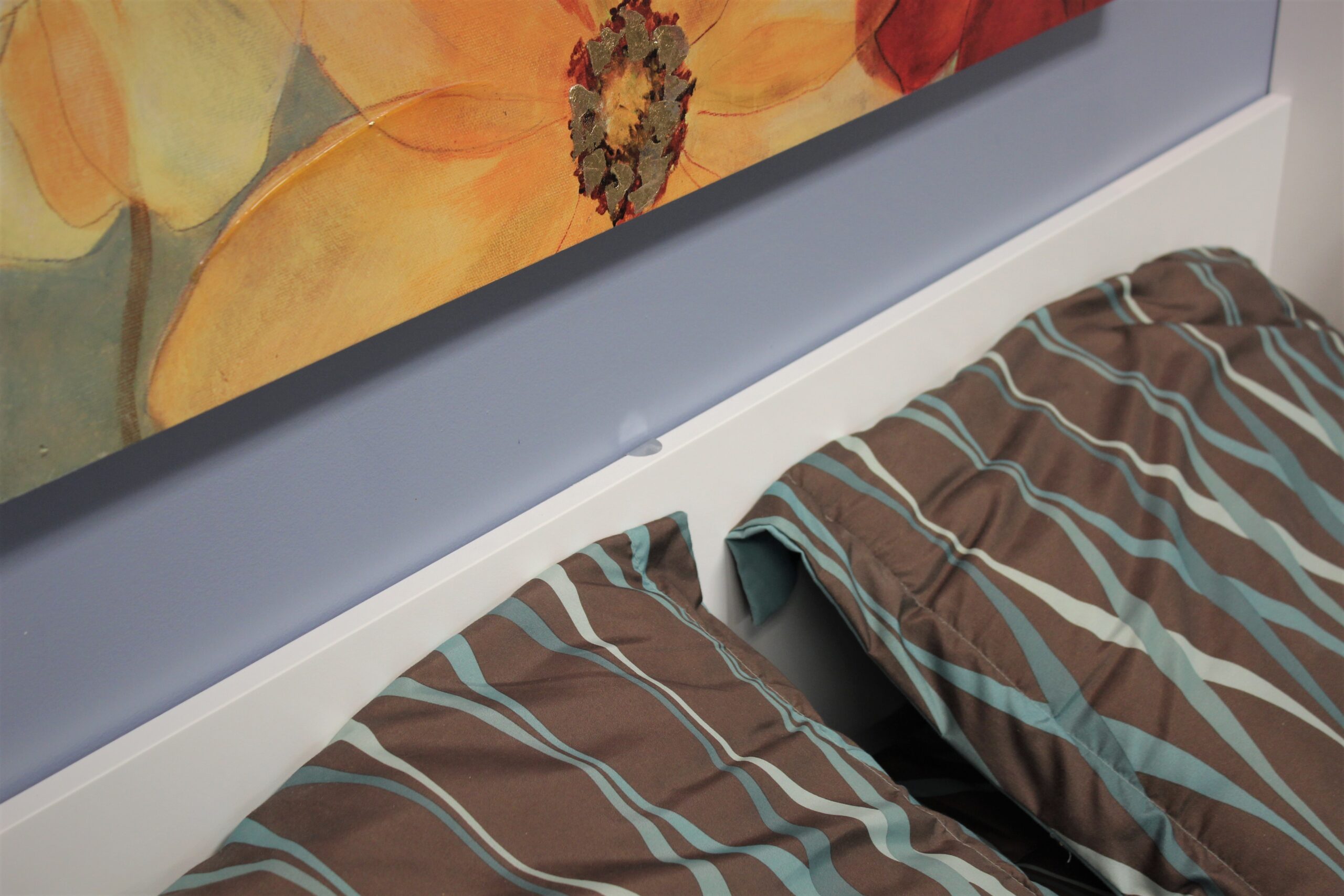 White New Yorker Headboard Touch Plate