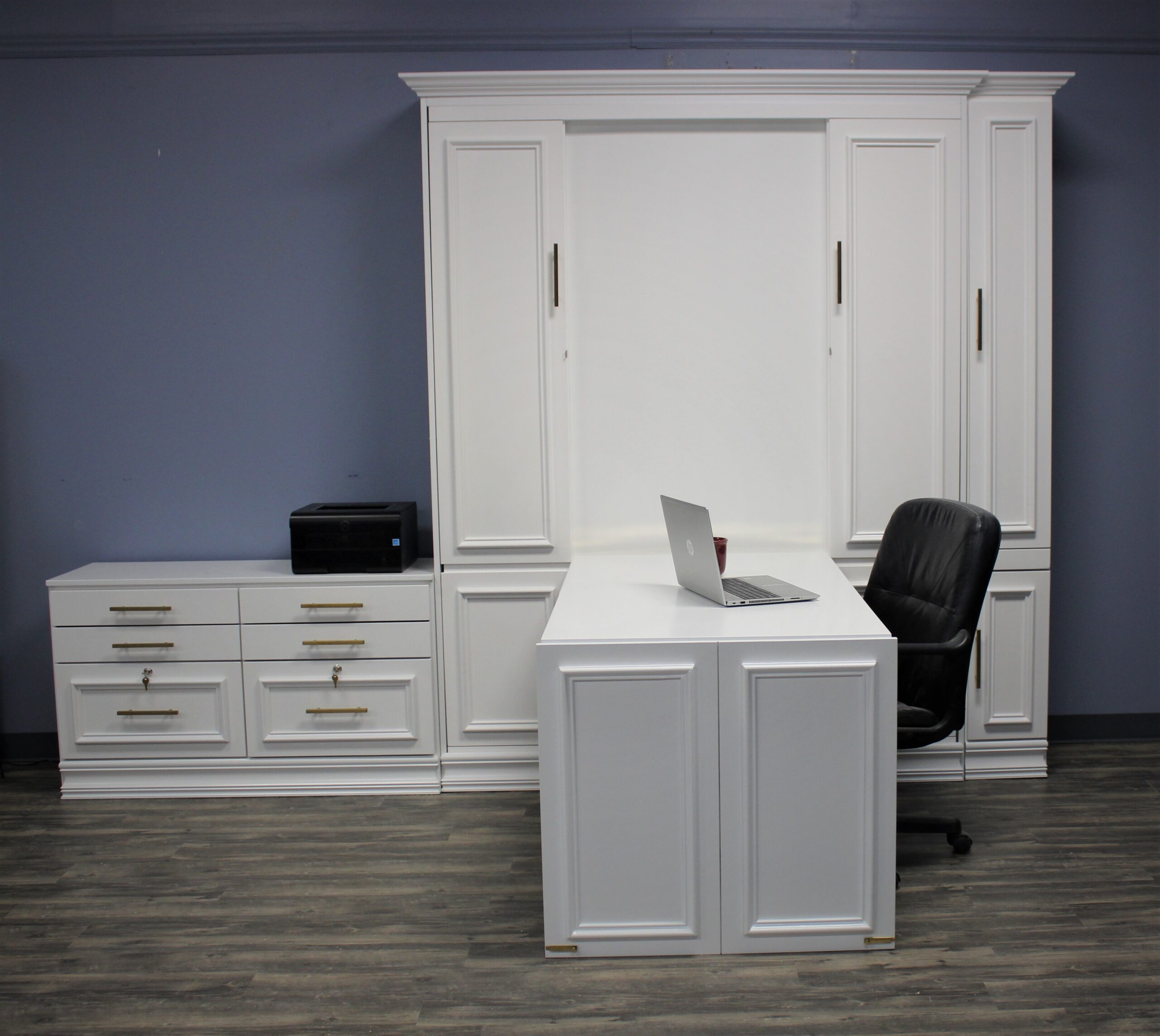 White New Yorker Front View Desk Open
