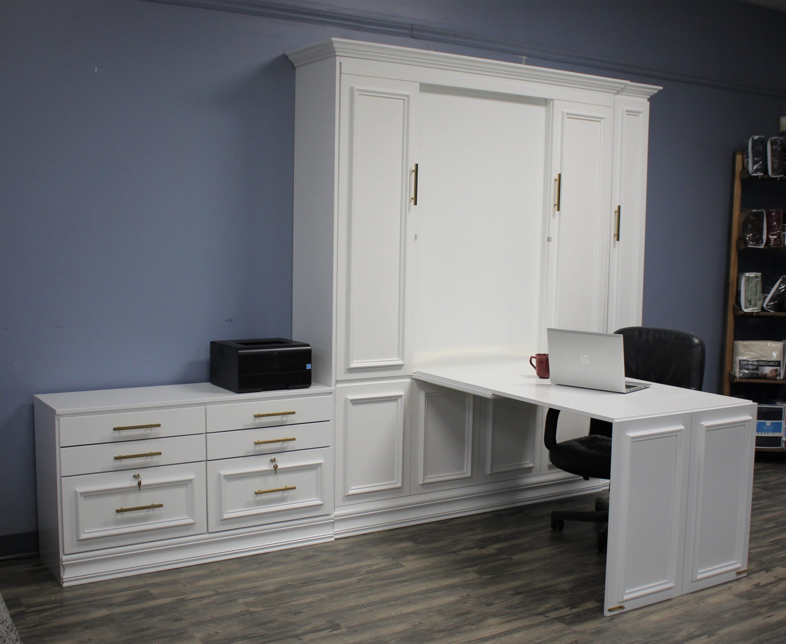 White New Yorker Side View Desk Open