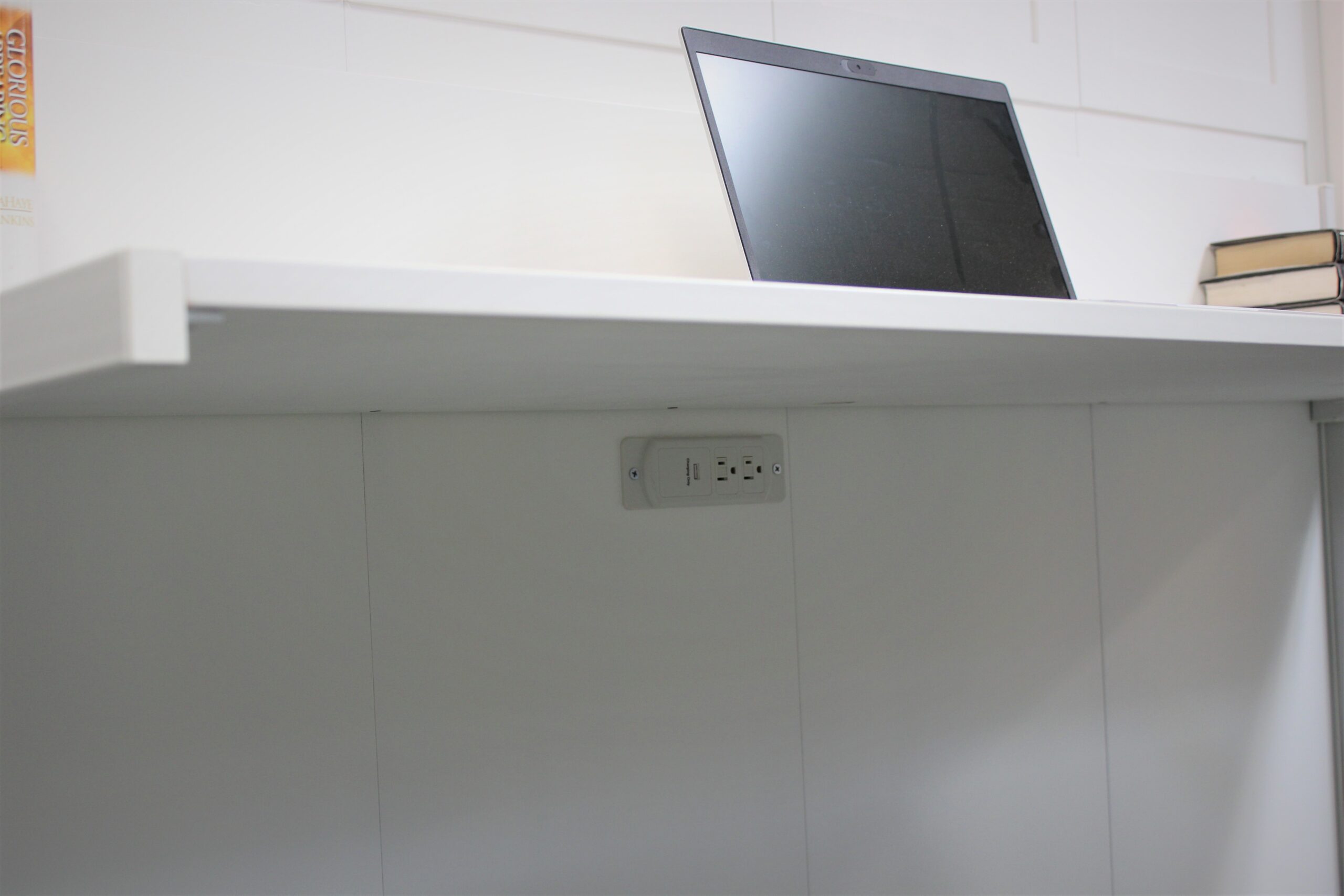 Templeton Murphy Bed under desk Charging Station