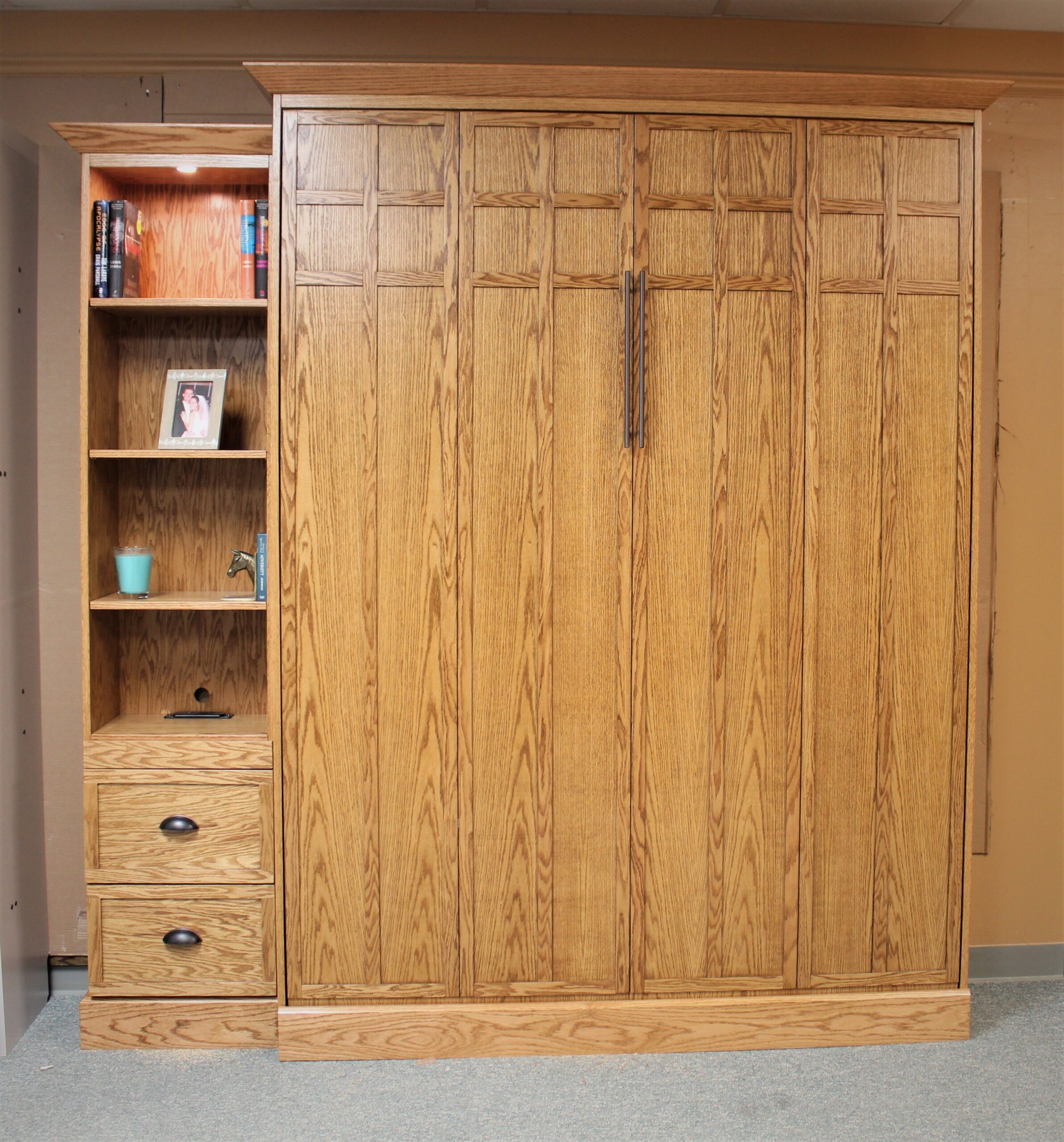 FLW Murphy Bed Front Closed