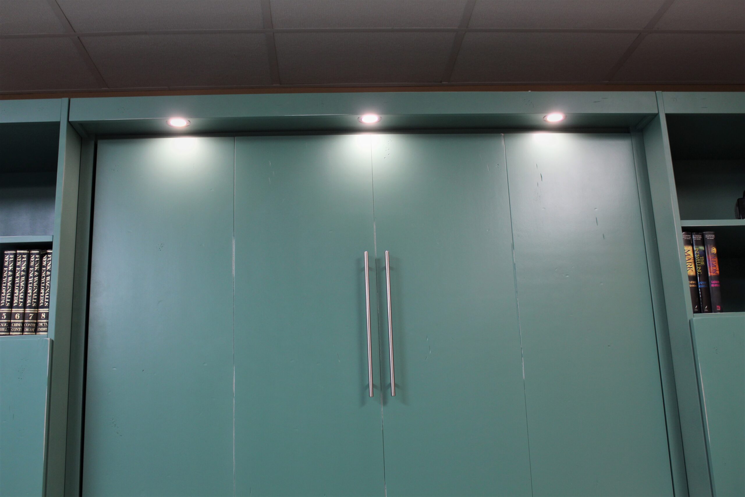 Alpine Murphy Bed Outset Lights