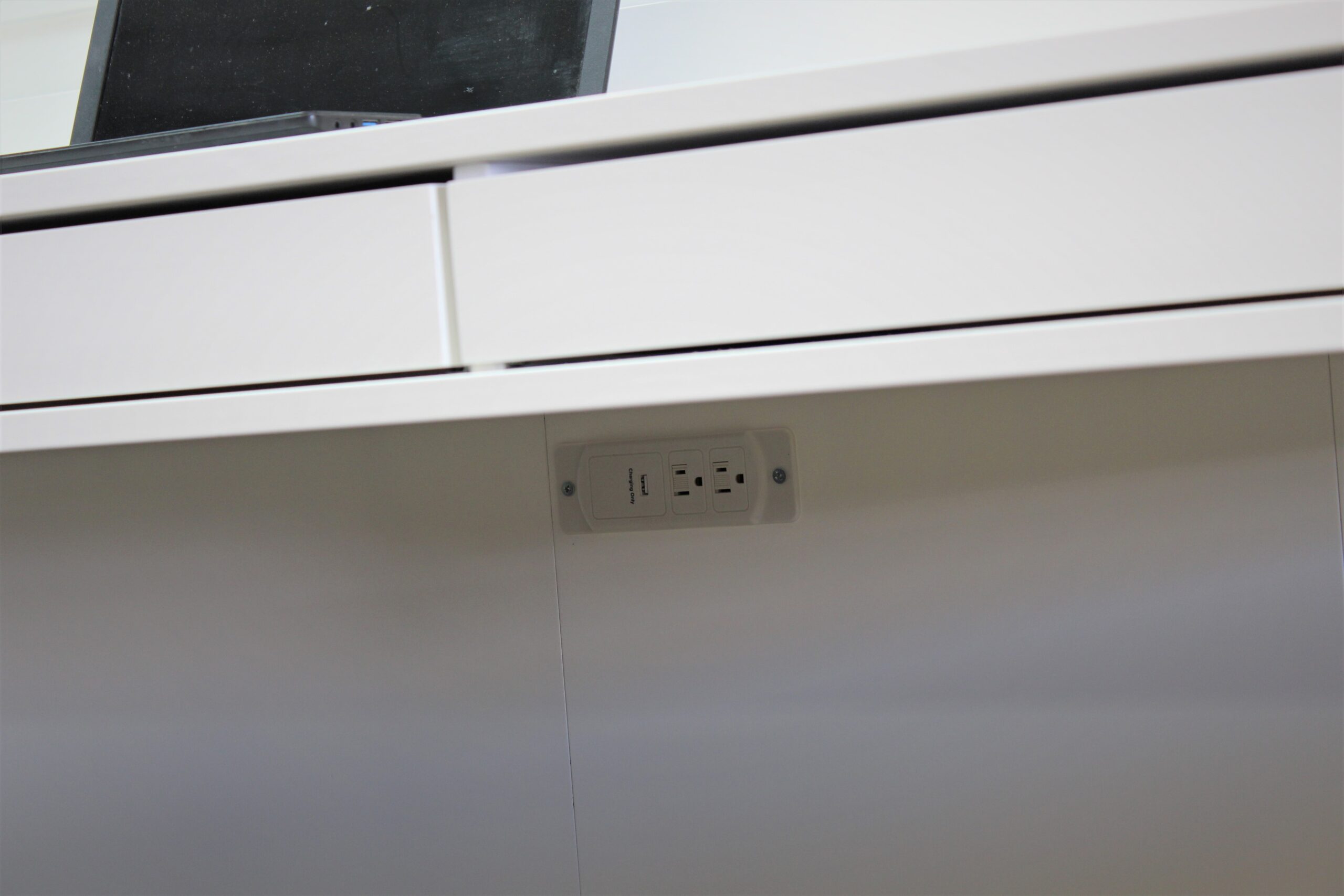 Templeton Murphy Bed Under Desk Charging Station