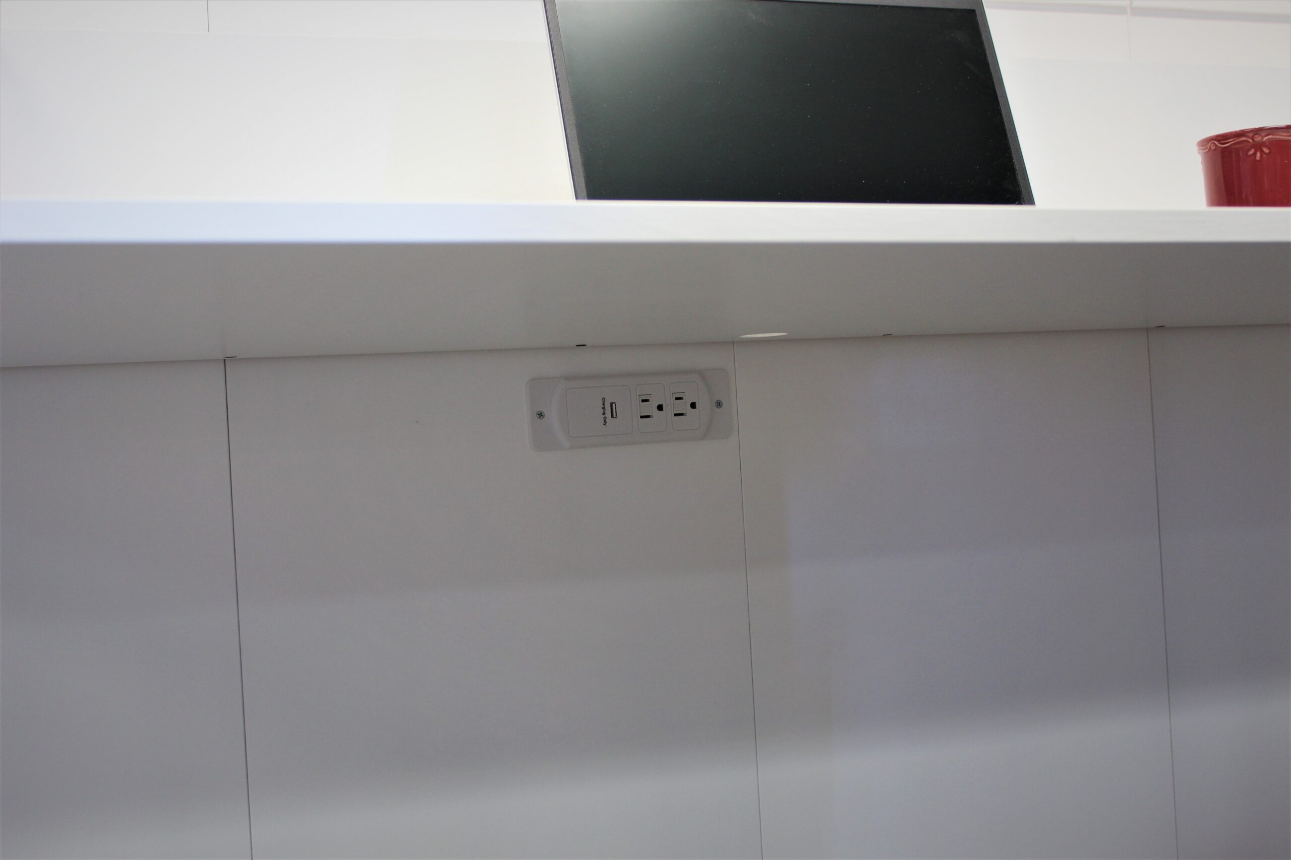 Templeton Murphy Bed Under Desk Charging Station