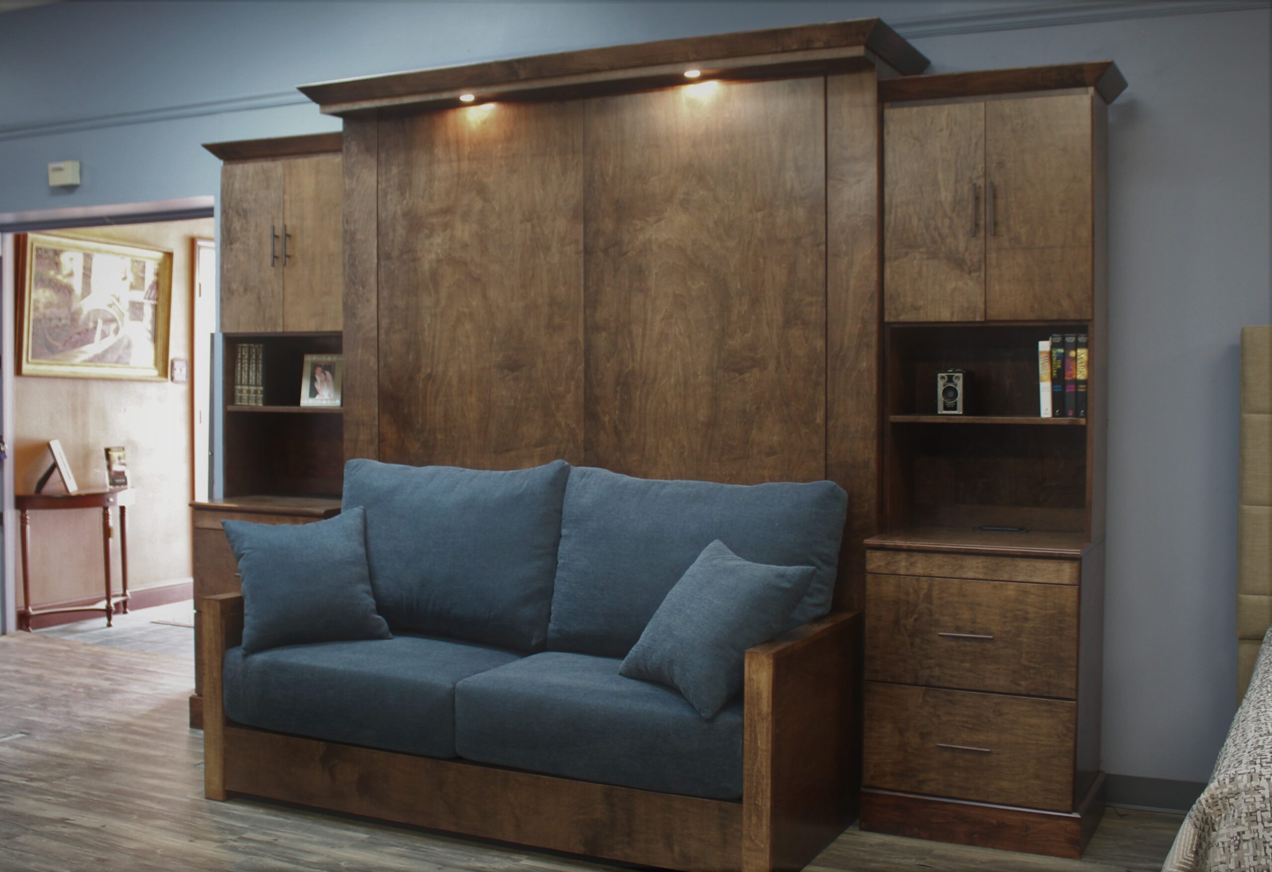 112-1121 Manhattan Side closed