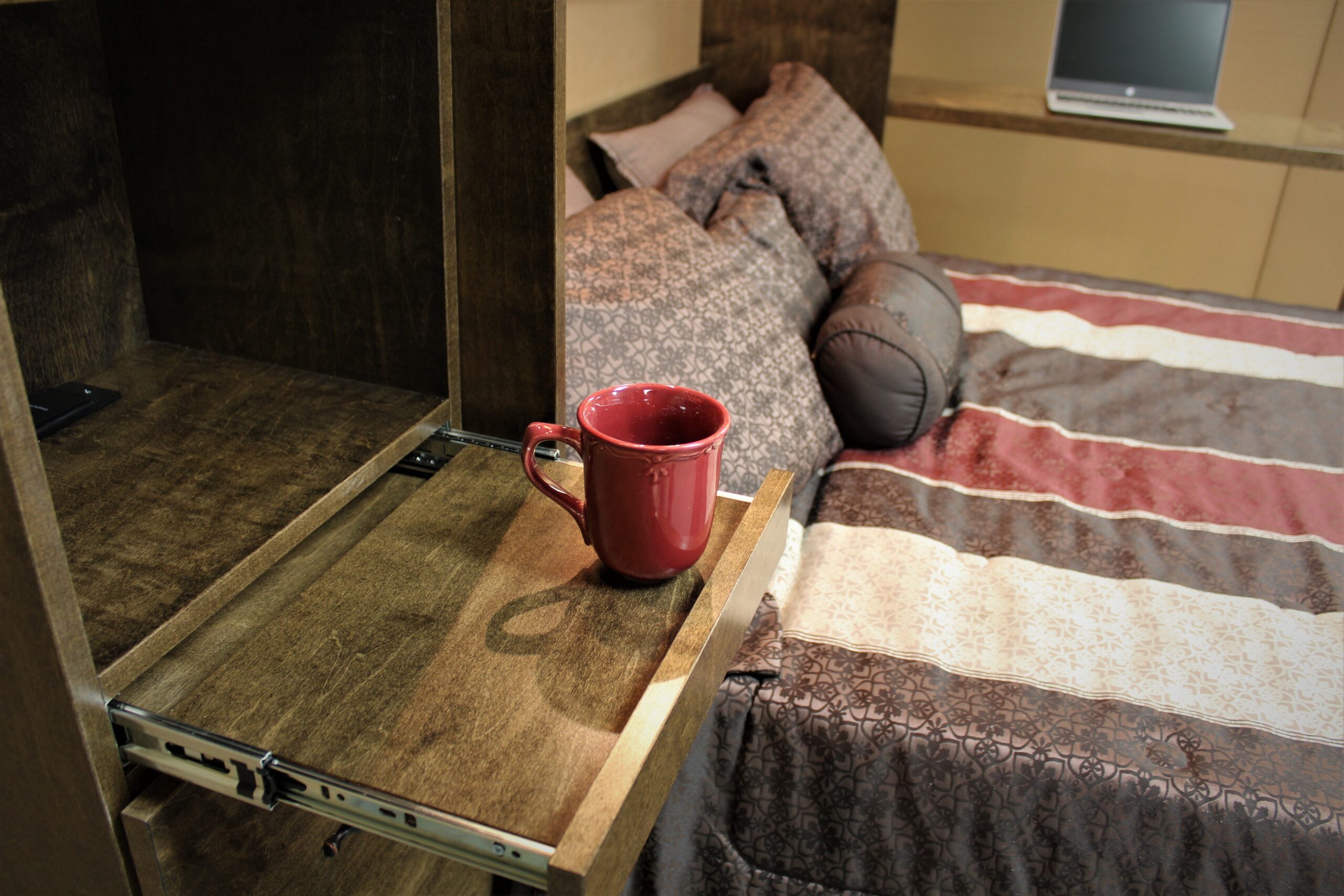 1120-1121 Emberling file drawers