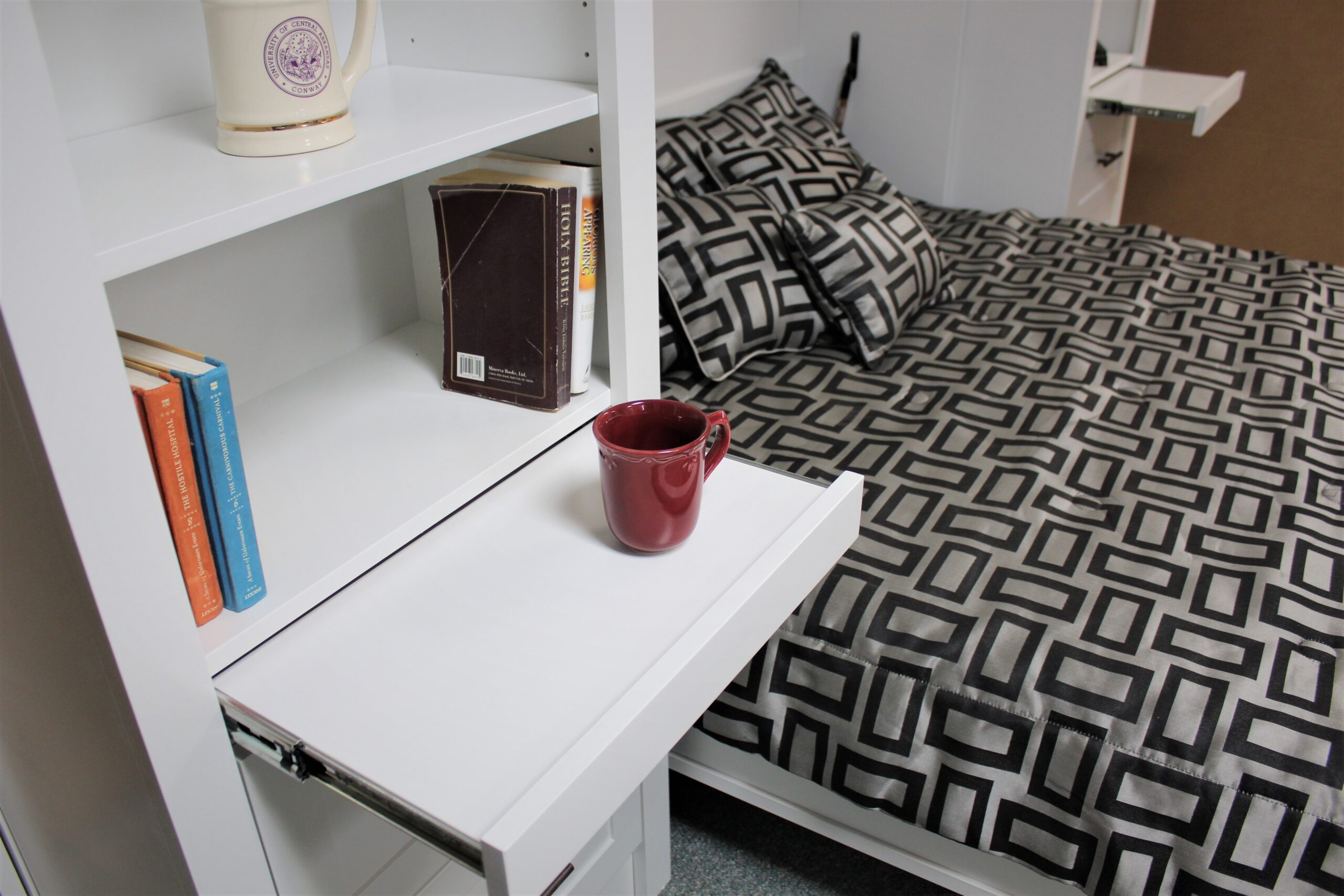 113-1121 Entertainment drink tray