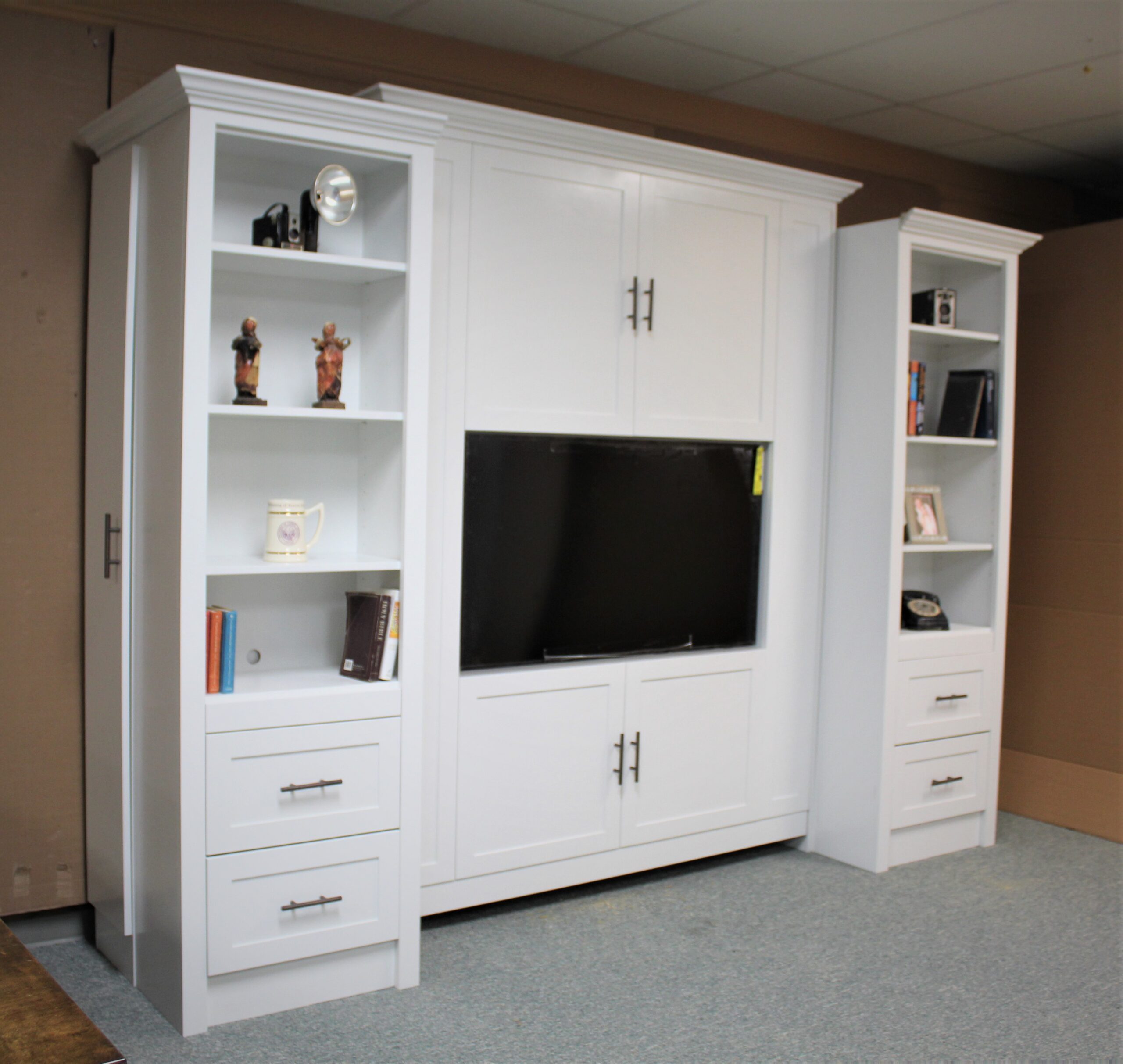 113-1121 Entertainment side closed