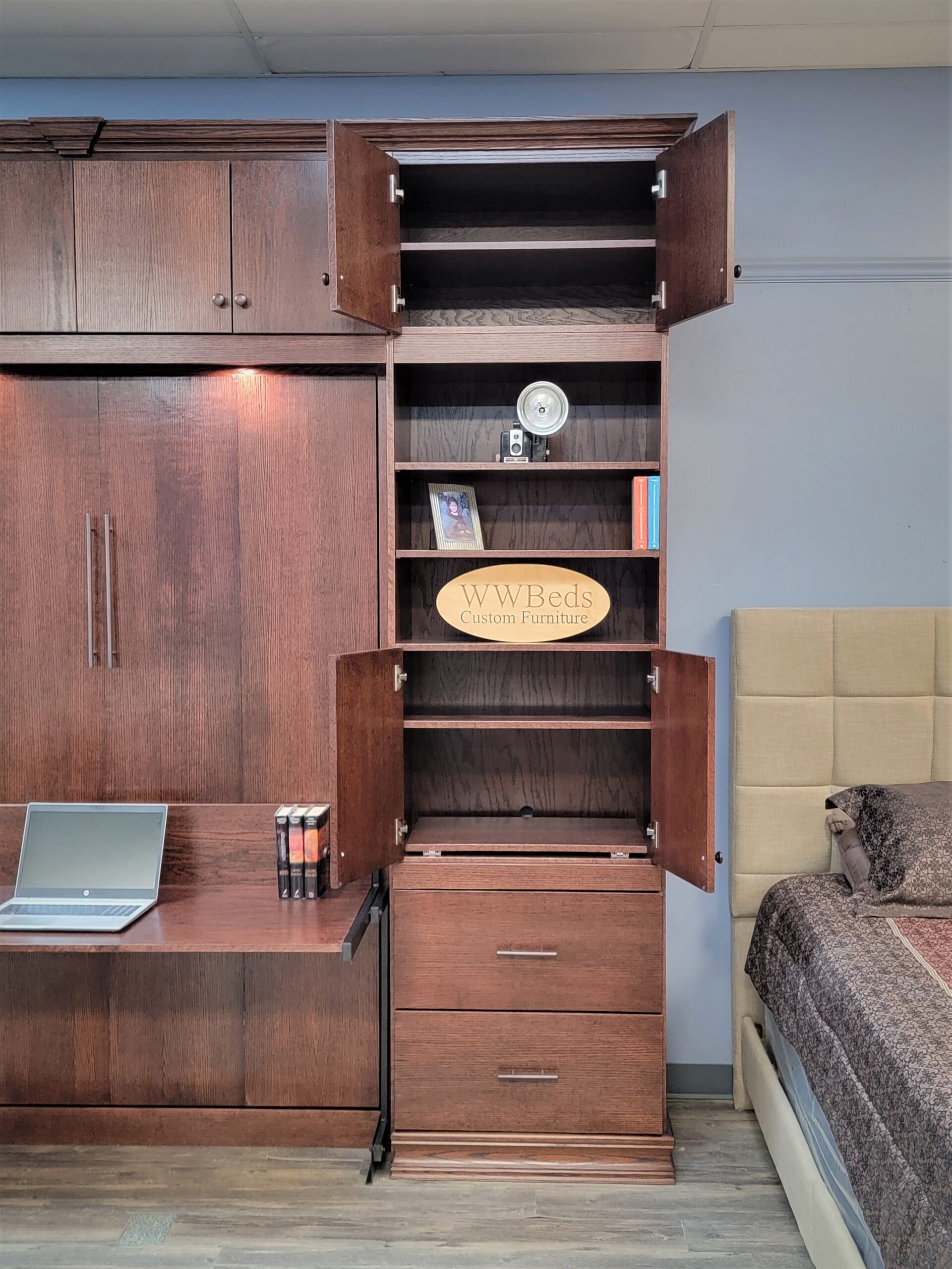 121-0222b Alpine right bookcase