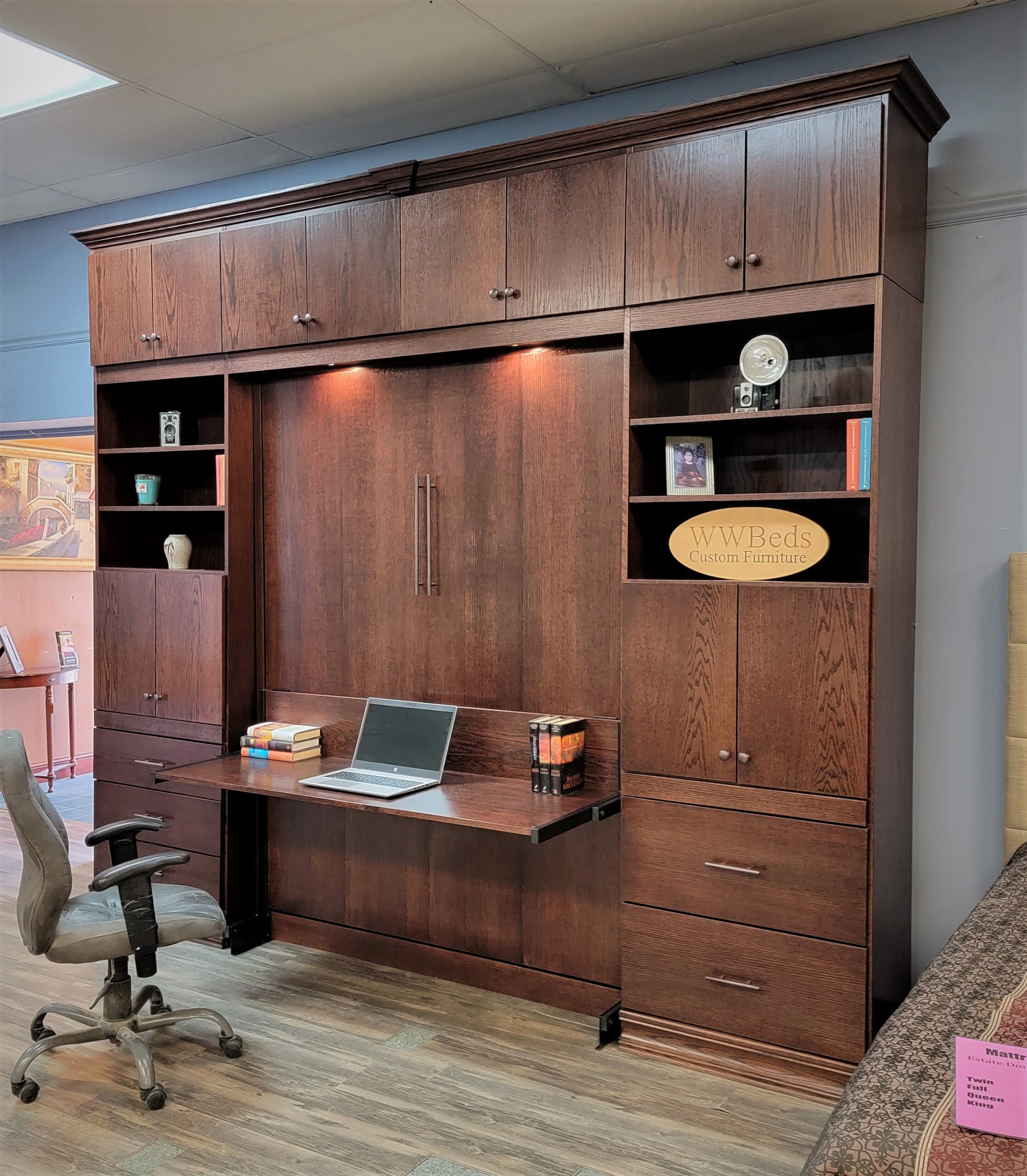 121-0222b Alpine closed side view