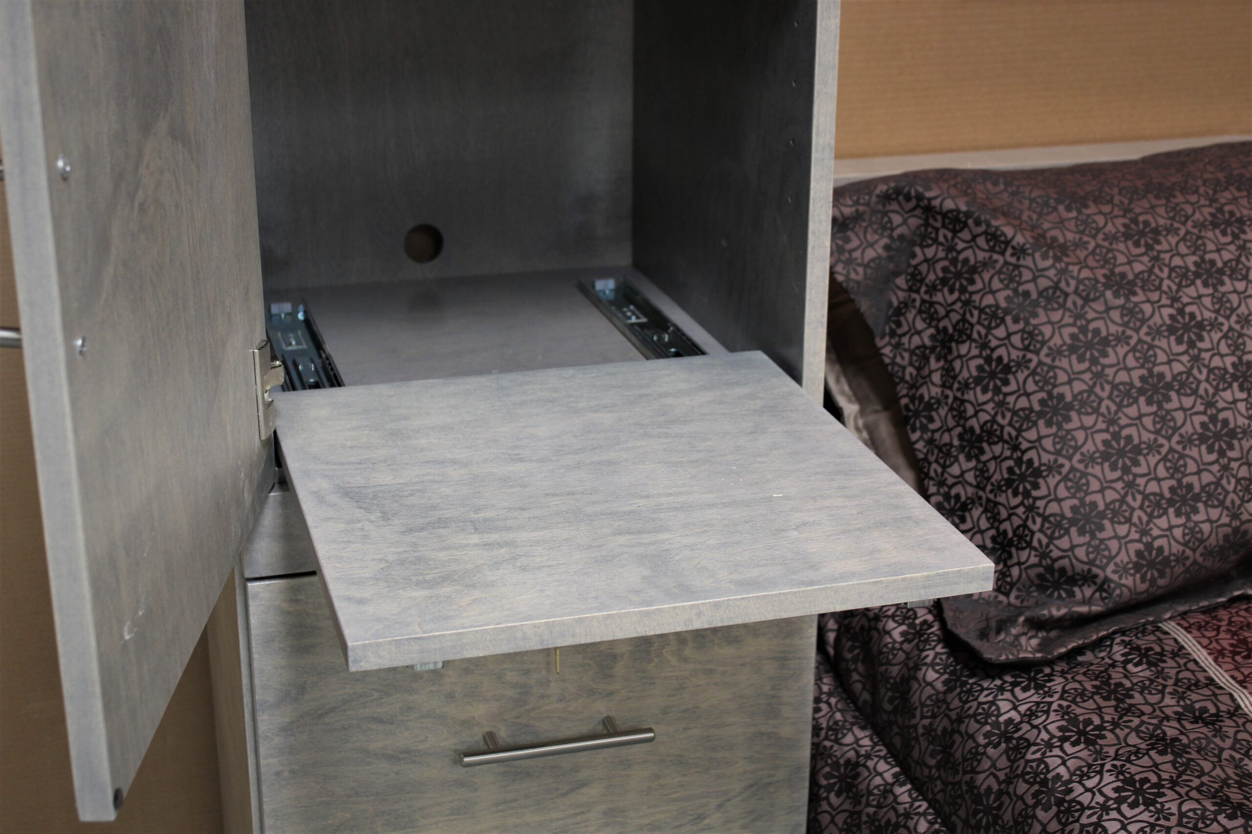 121-1121b Manhattan left printer pull-out