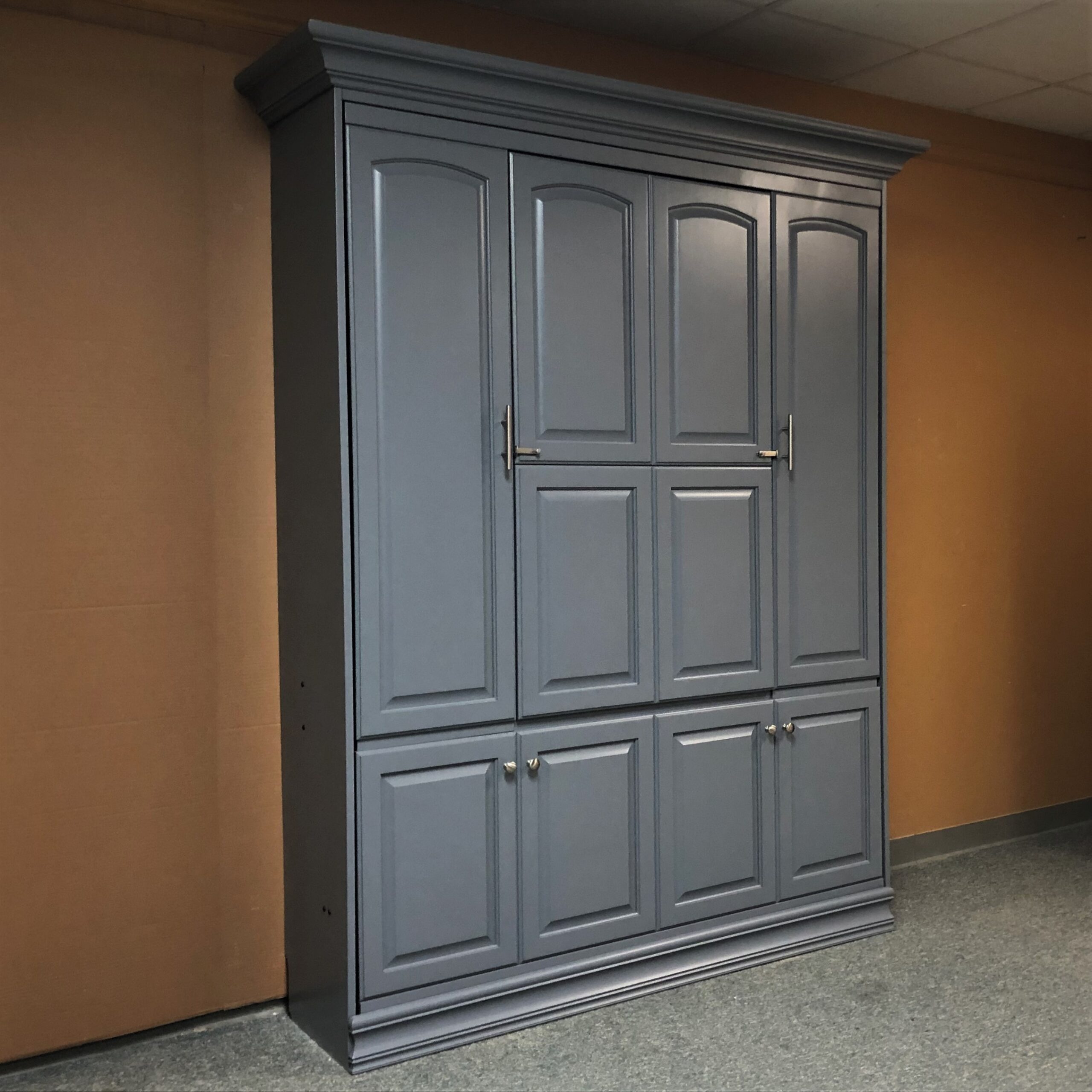 Smithsonian with Inset Desk Side View