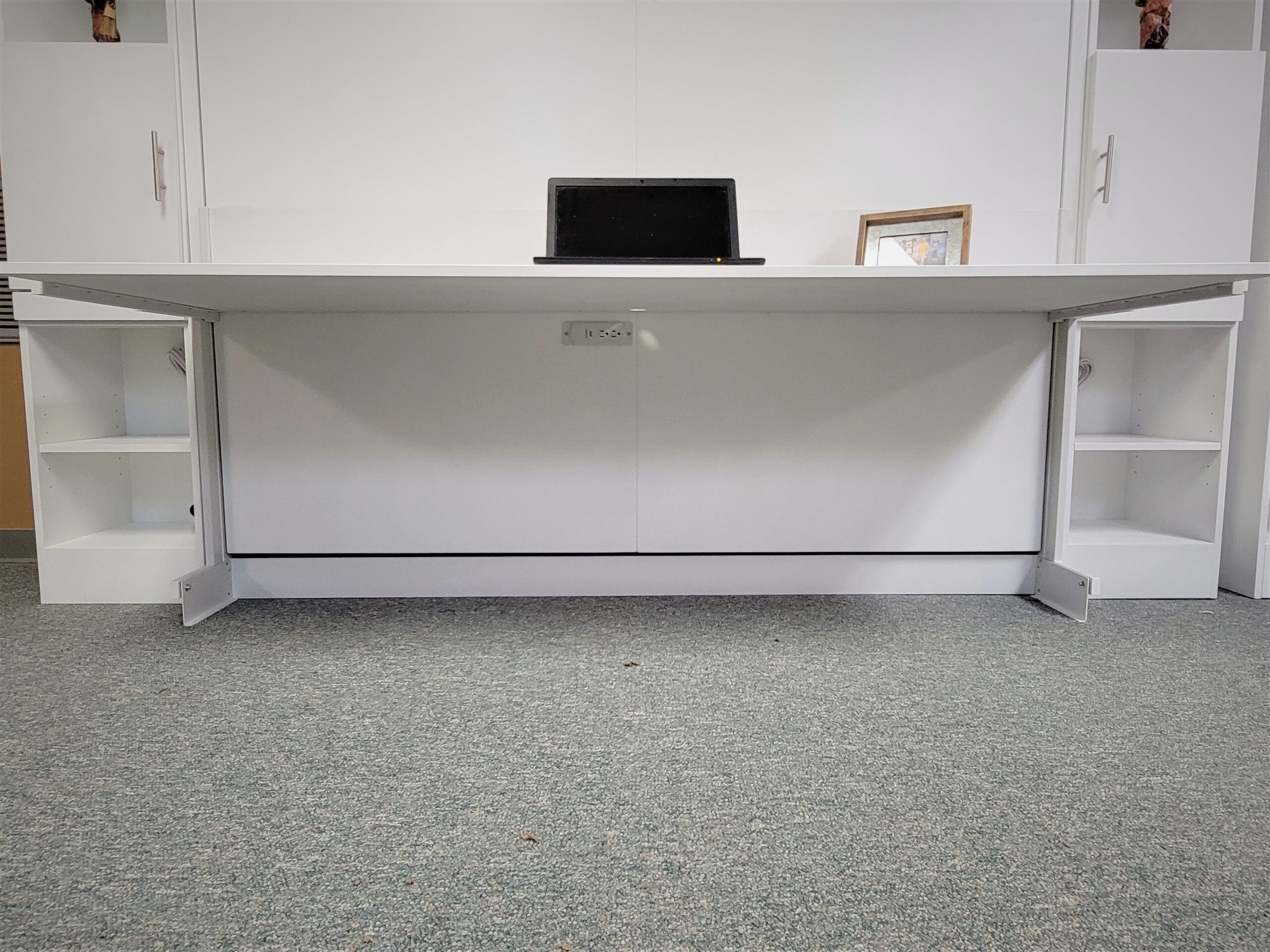 King Manhattan Murphy Bed Under Desk Charging Station