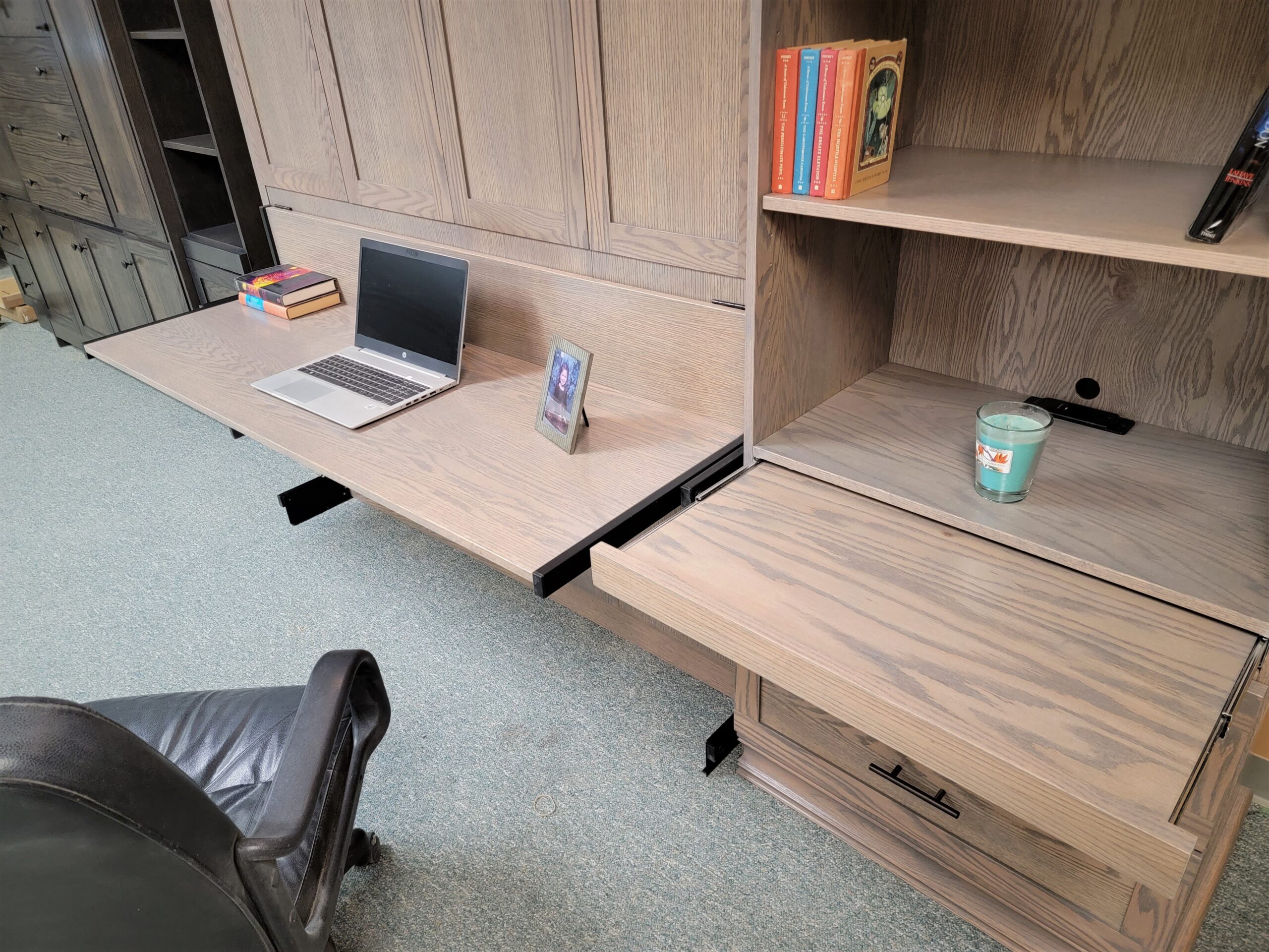 123-0222d Templeton desk and drink tray