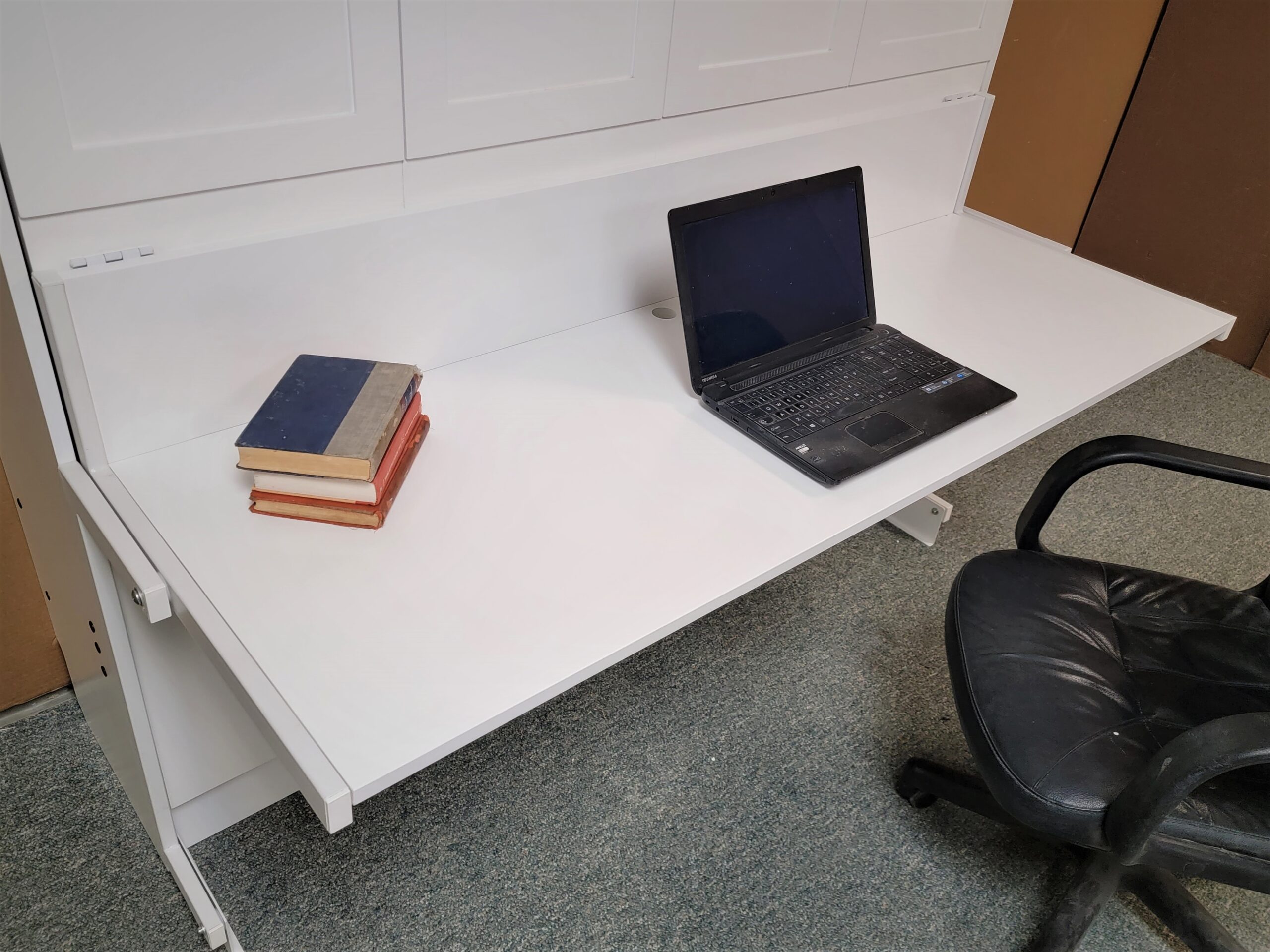 Templeton Murphy Bed Stay Level Desk