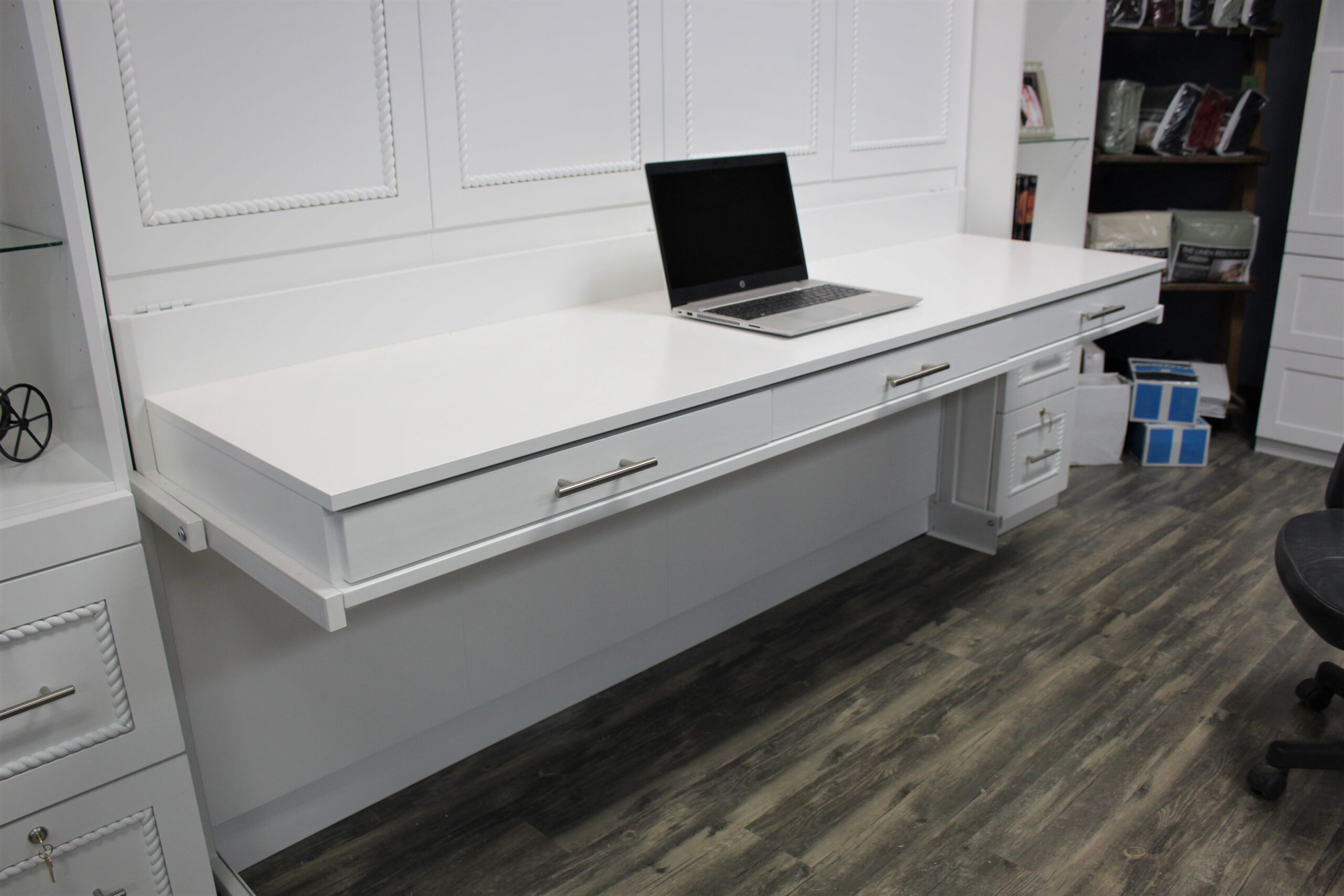 123-1121b Bella vanity desk