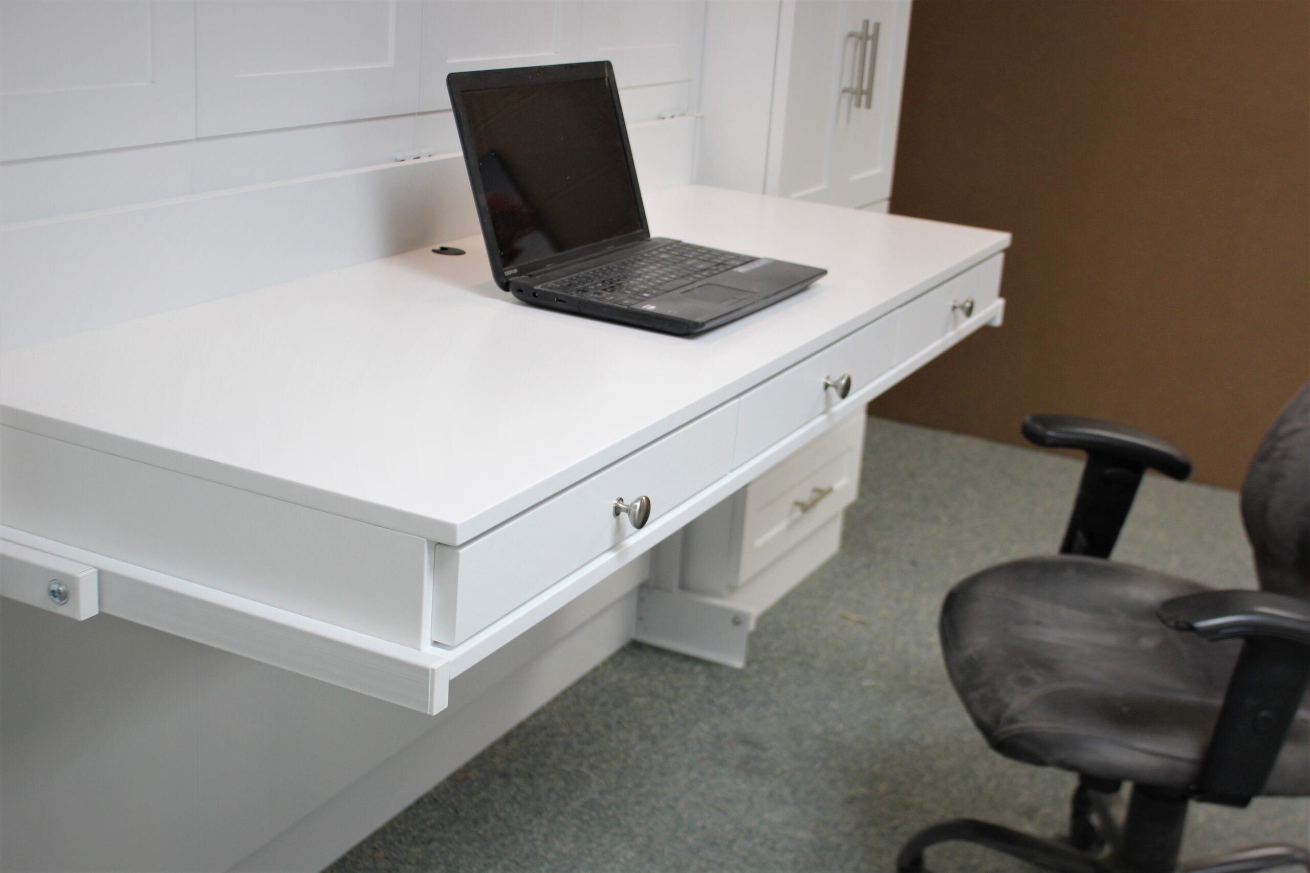 Templeton Murphy Bed Close-up of Stay Level Desk