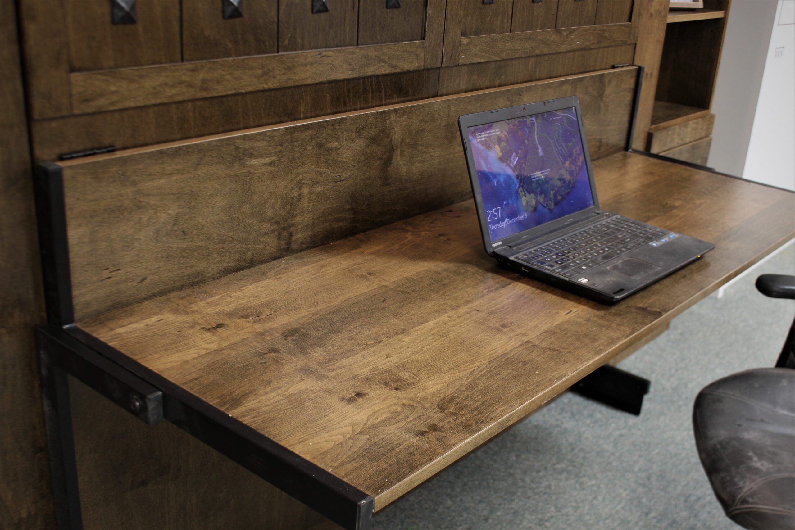 Gothic Arch Murphy Bed Close-up of Stay Level Desk