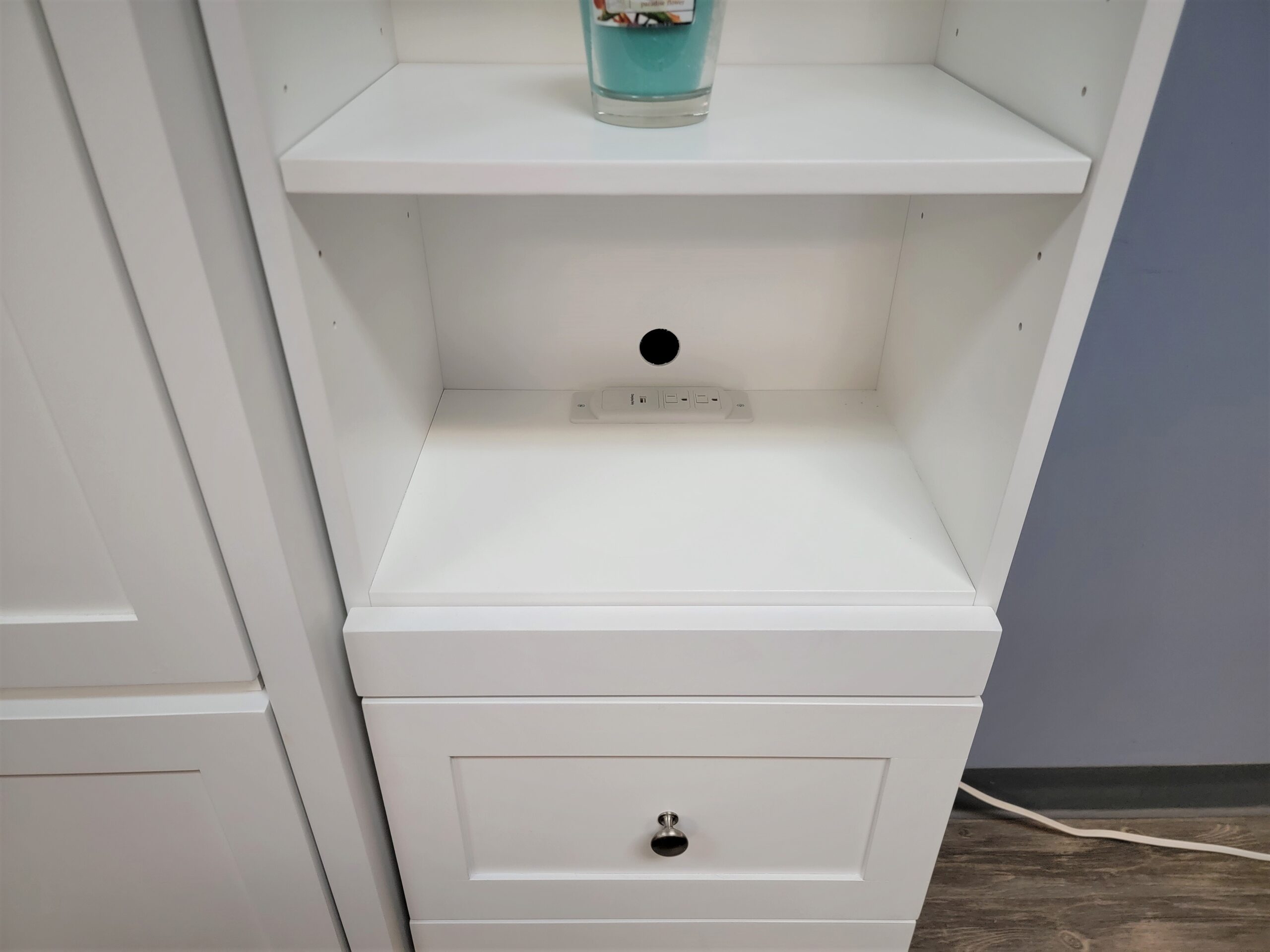 Shaker Murphy Bed Bookcase Charging Station