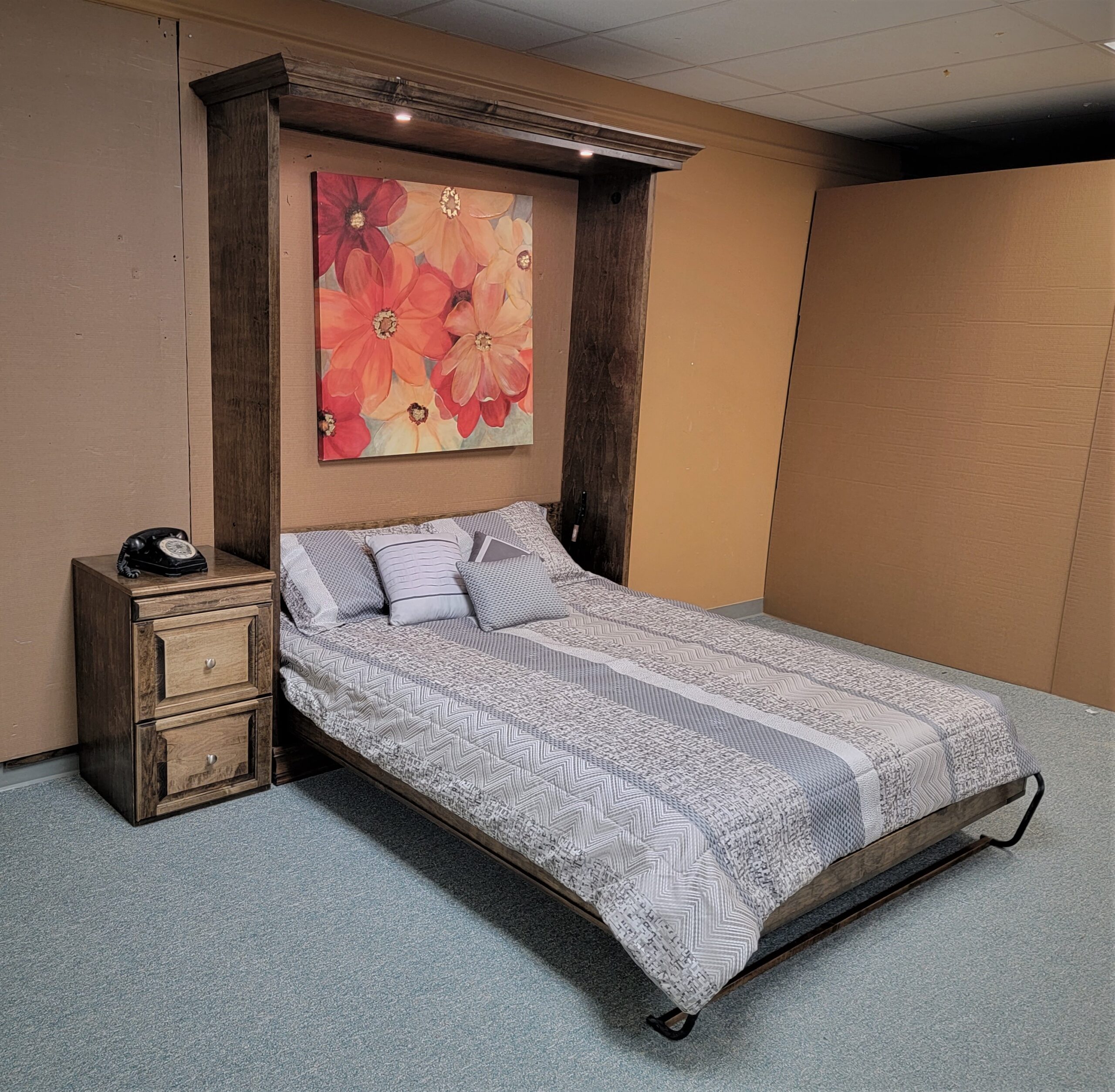 1313-1121 Smithsonian side view open