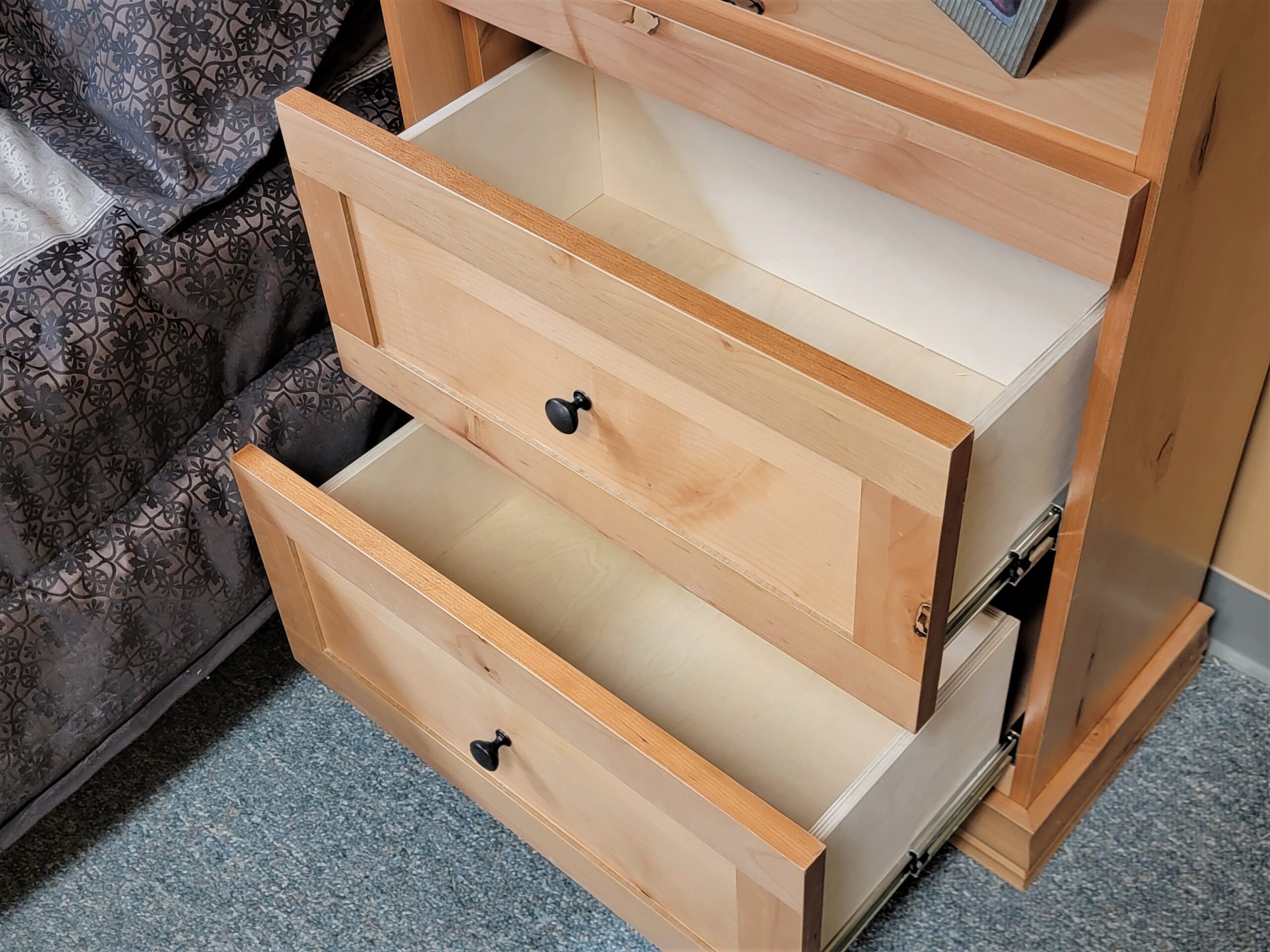 1320-0222 Shaker drawers