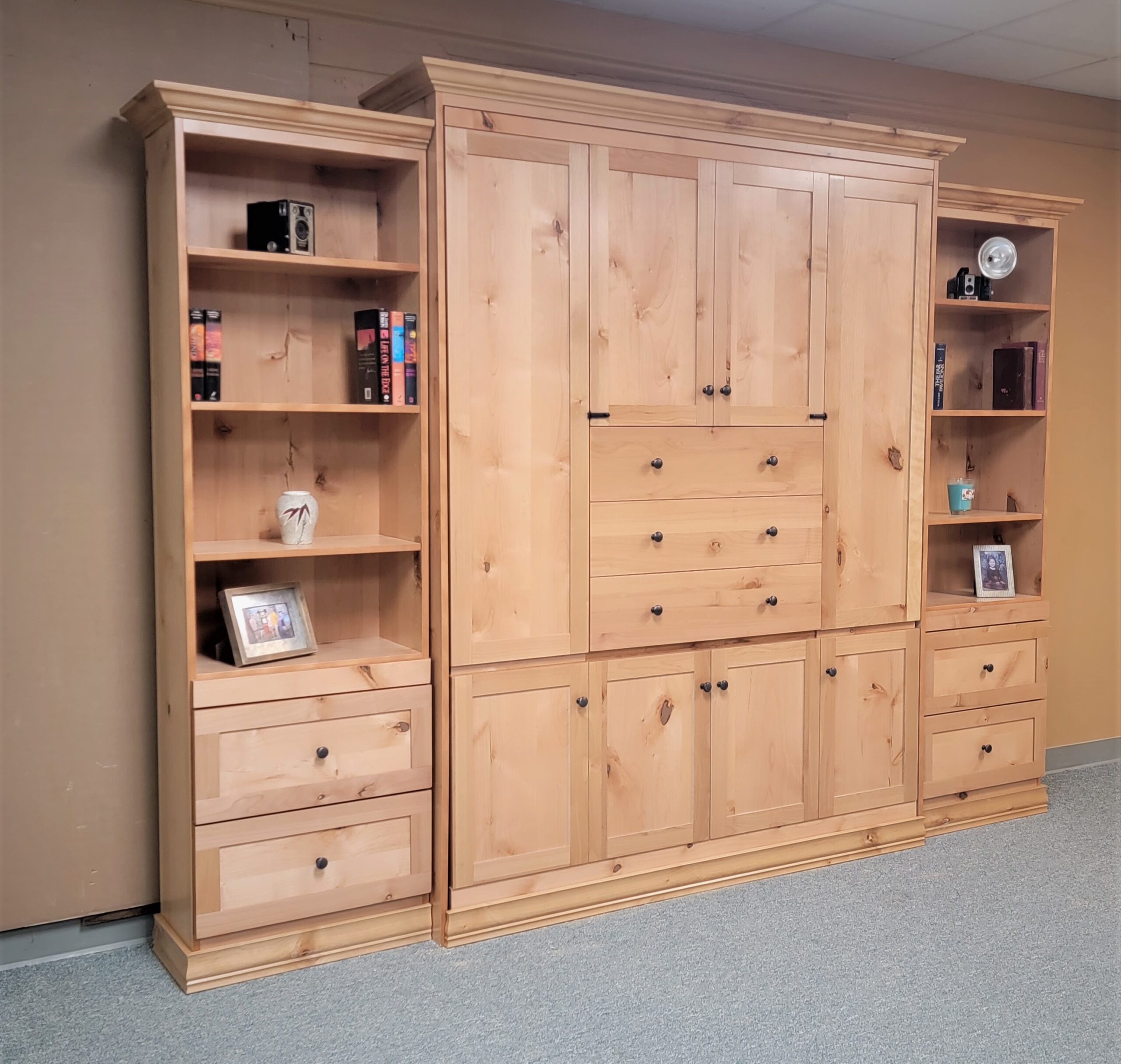 1320-0222 Shaker closed side view