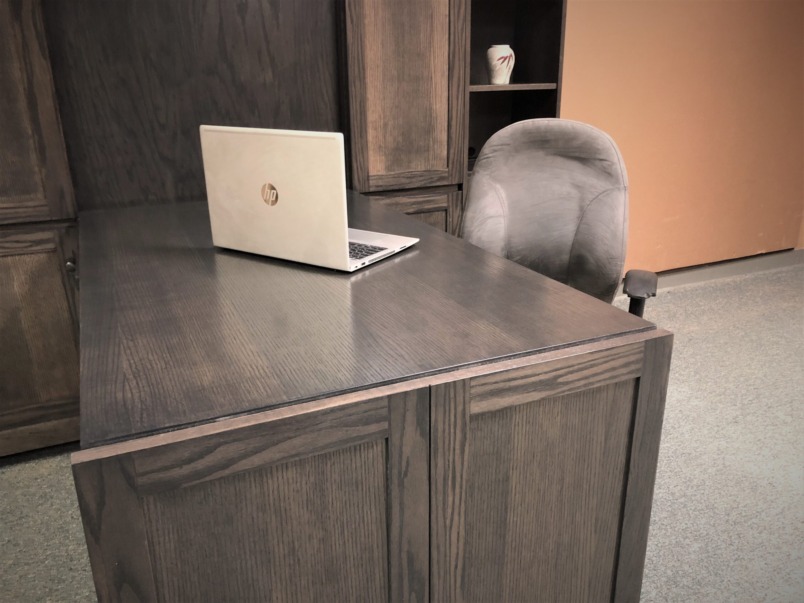 1320-0222b Shaker desk