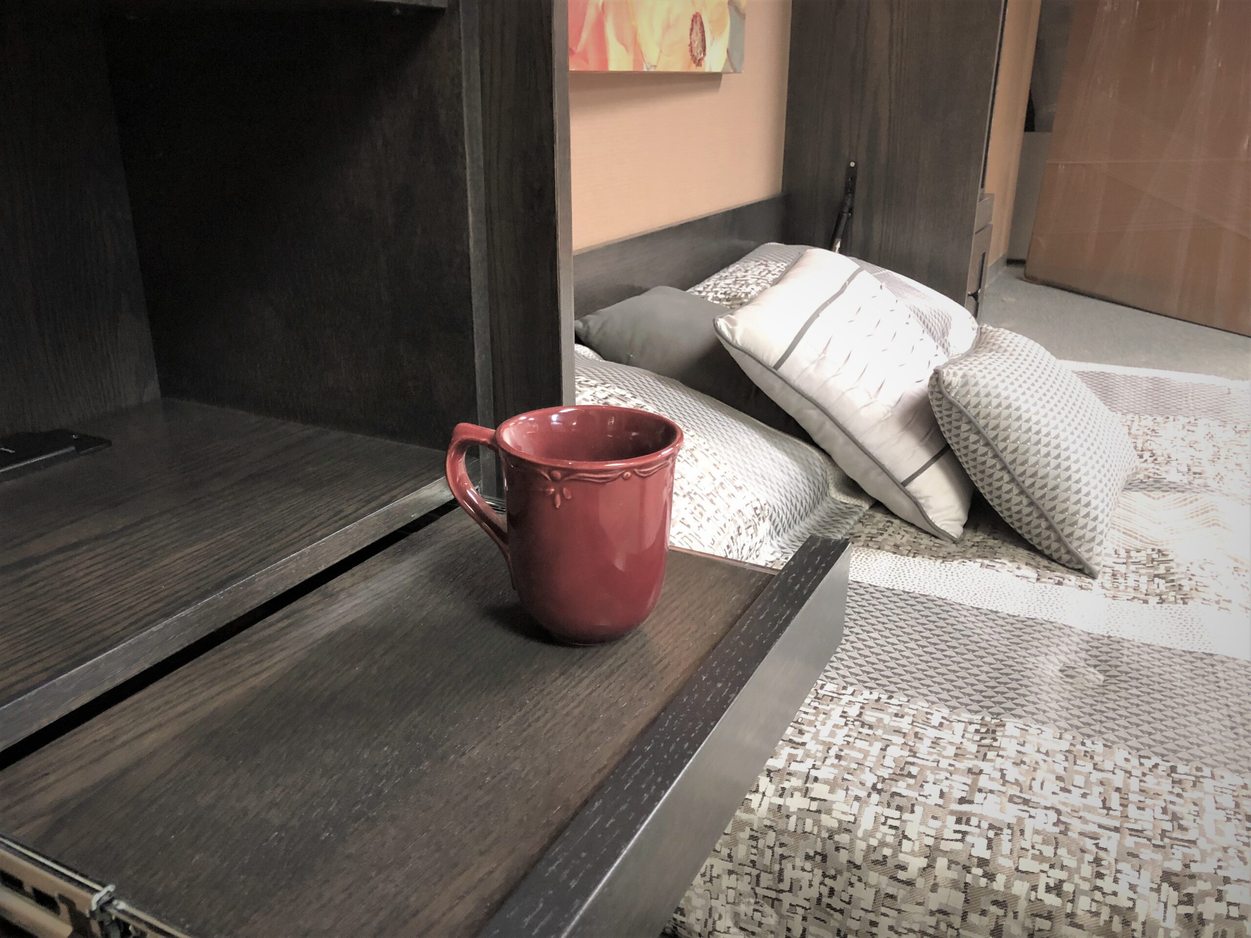 1320-0222b Shaker drink tray