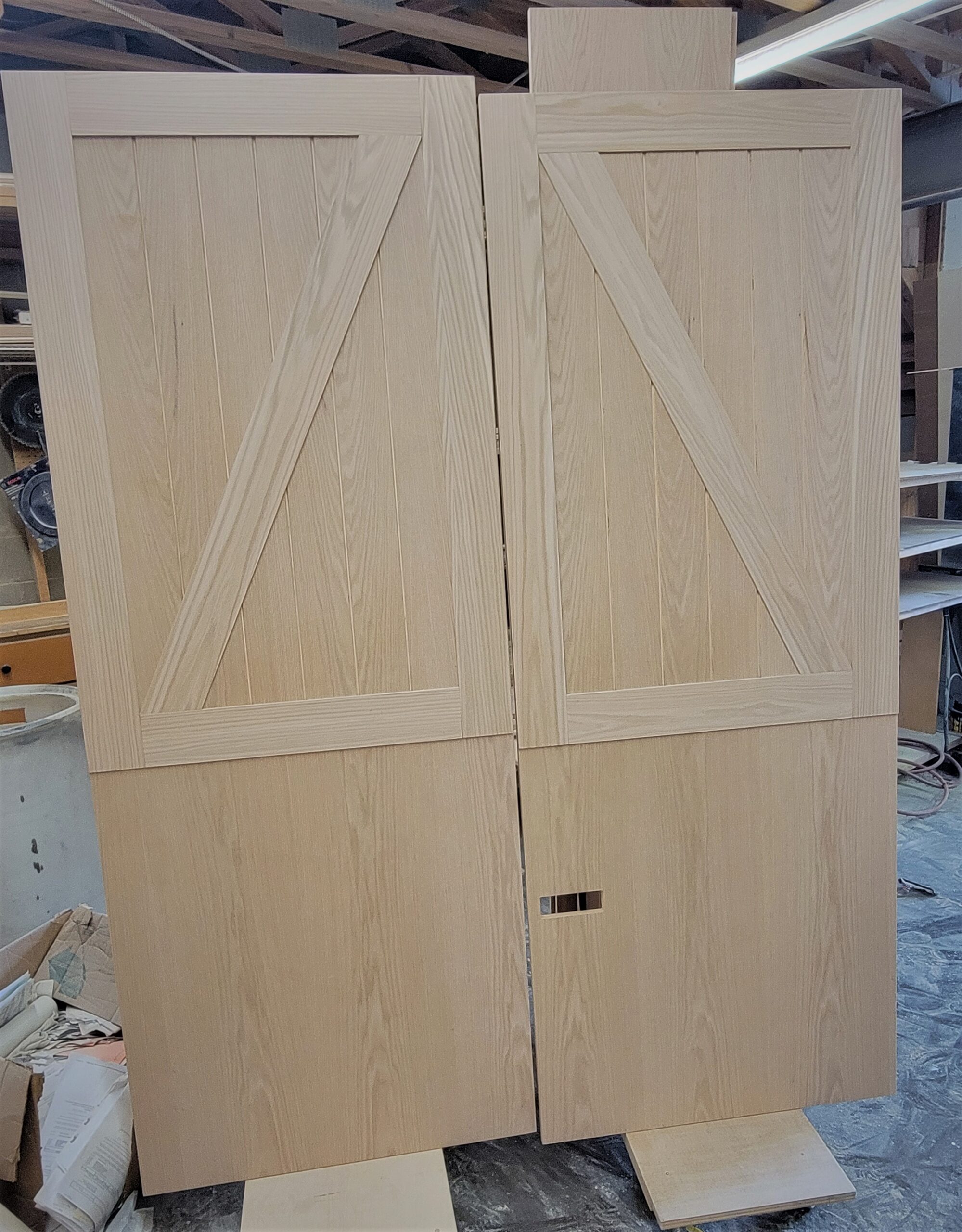 precut queen barn face