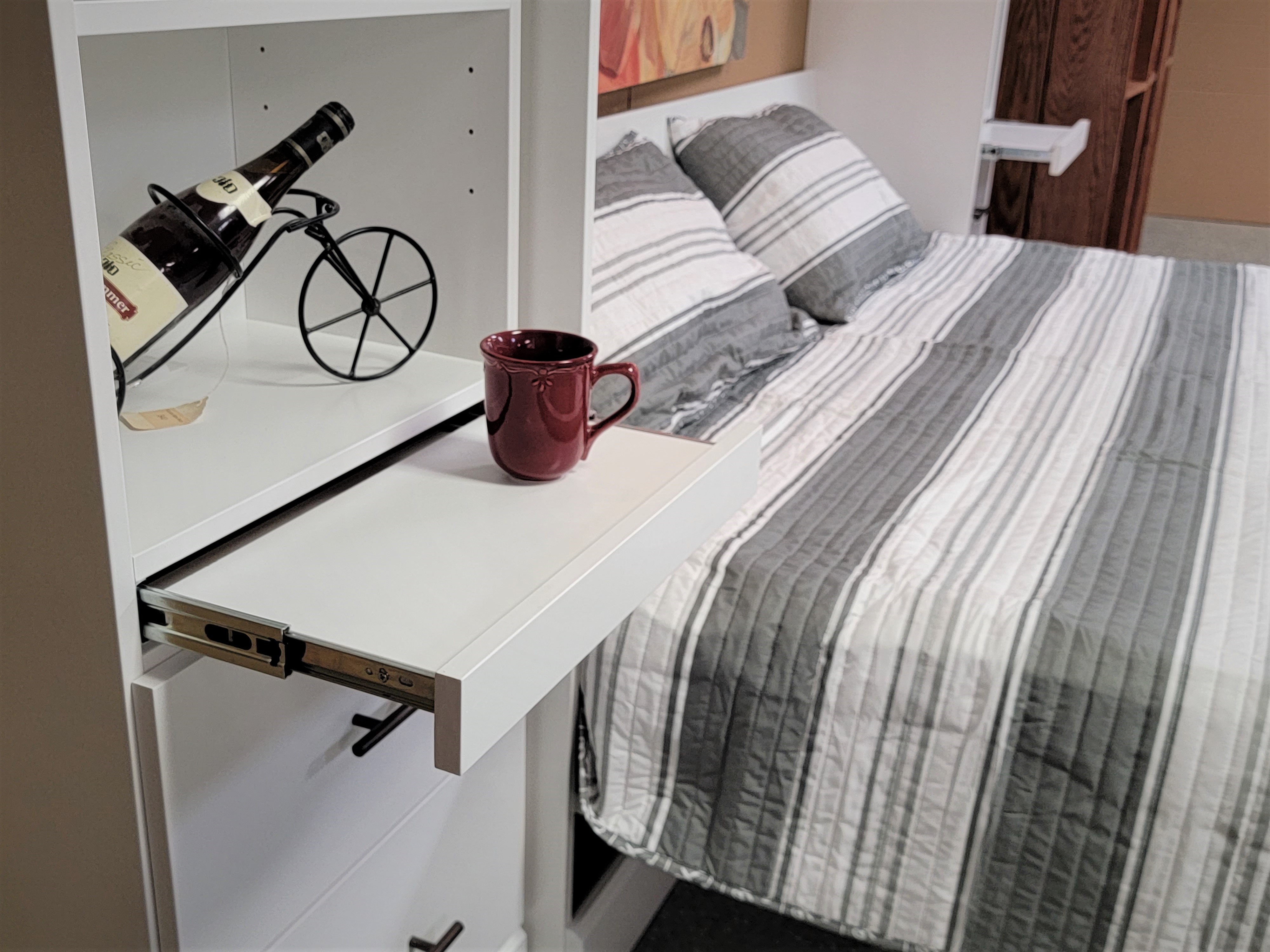 King Size Templeton Murphy Bed Pull-out Drink Tray