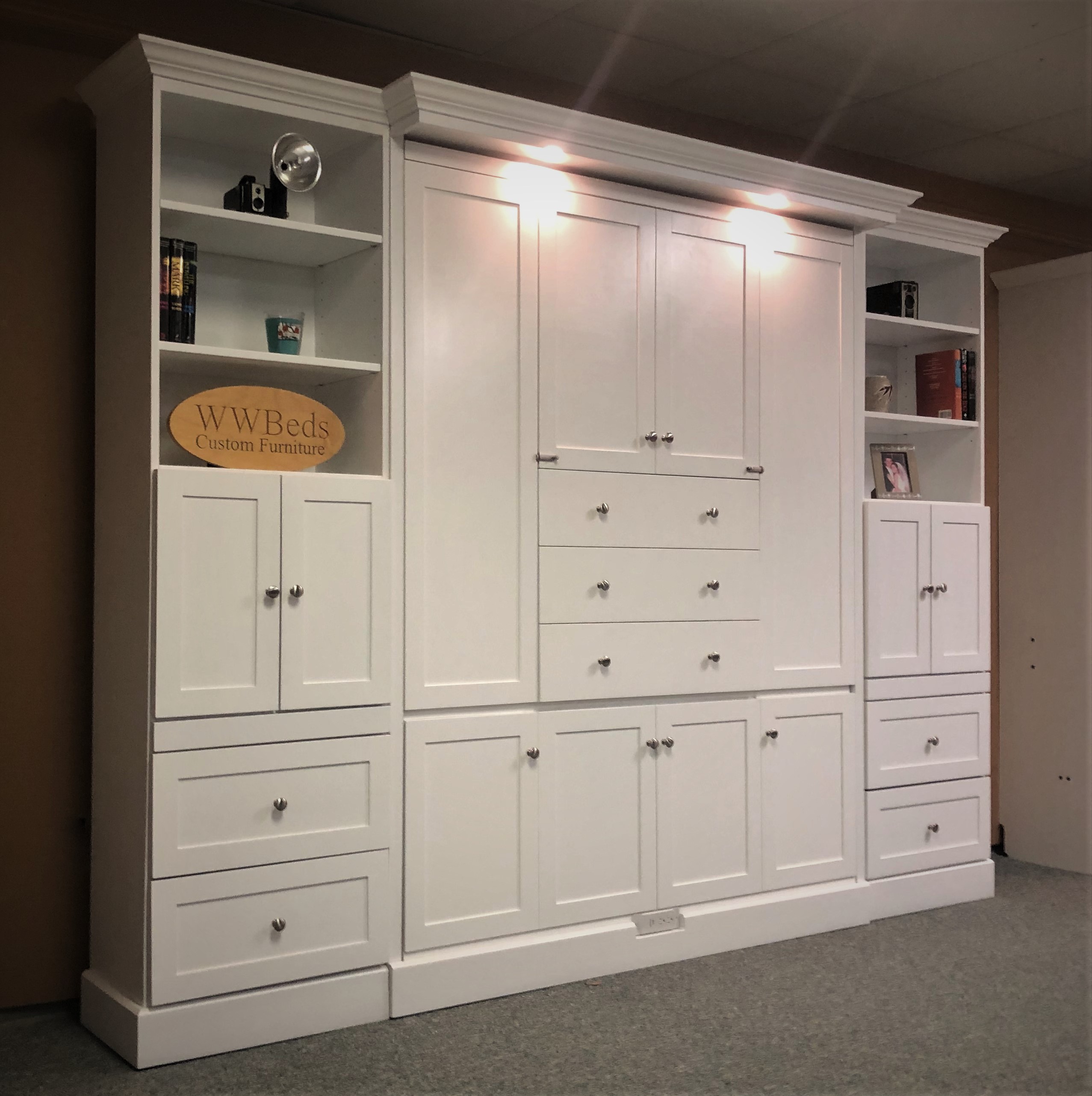 1320-0622 Shaker Closed from side view